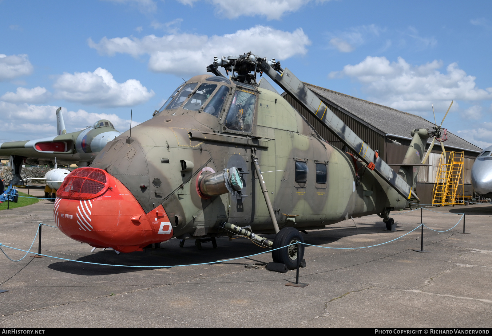 Aircraft Photo of XV728 | Westland WS-58 Wessex HC.2 | UK - Air Force | AirHistory.net #818899