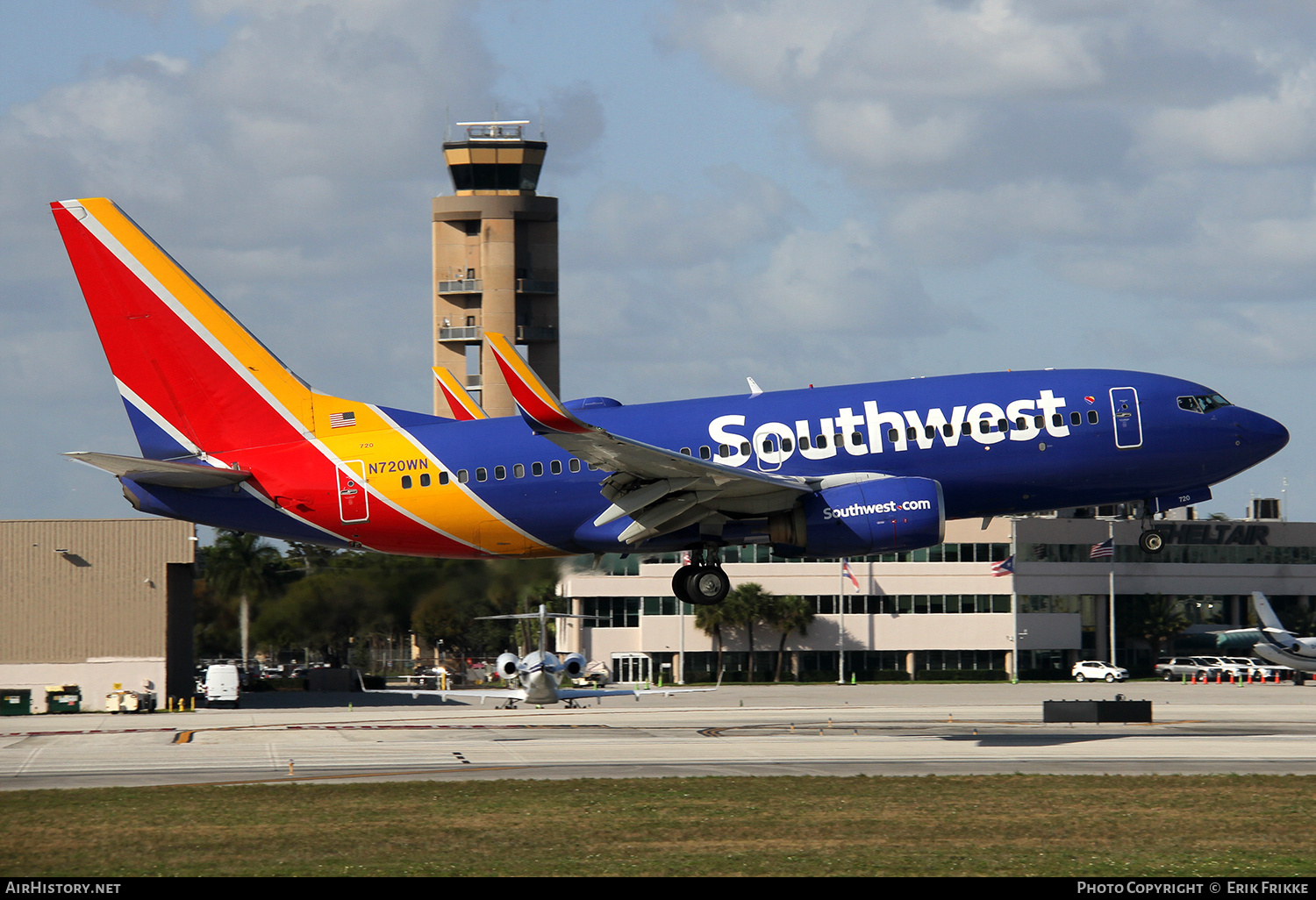 Aircraft Photo of N720WN | Boeing 737-7H4 | Southwest Airlines | AirHistory.net #819020