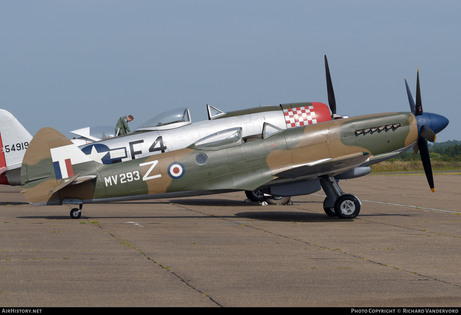 Aircraft Photo of G-SPIT / MV293 | Supermarine 379 Spitfire FR14E | UK - Air Force | AirHistory.net #819030