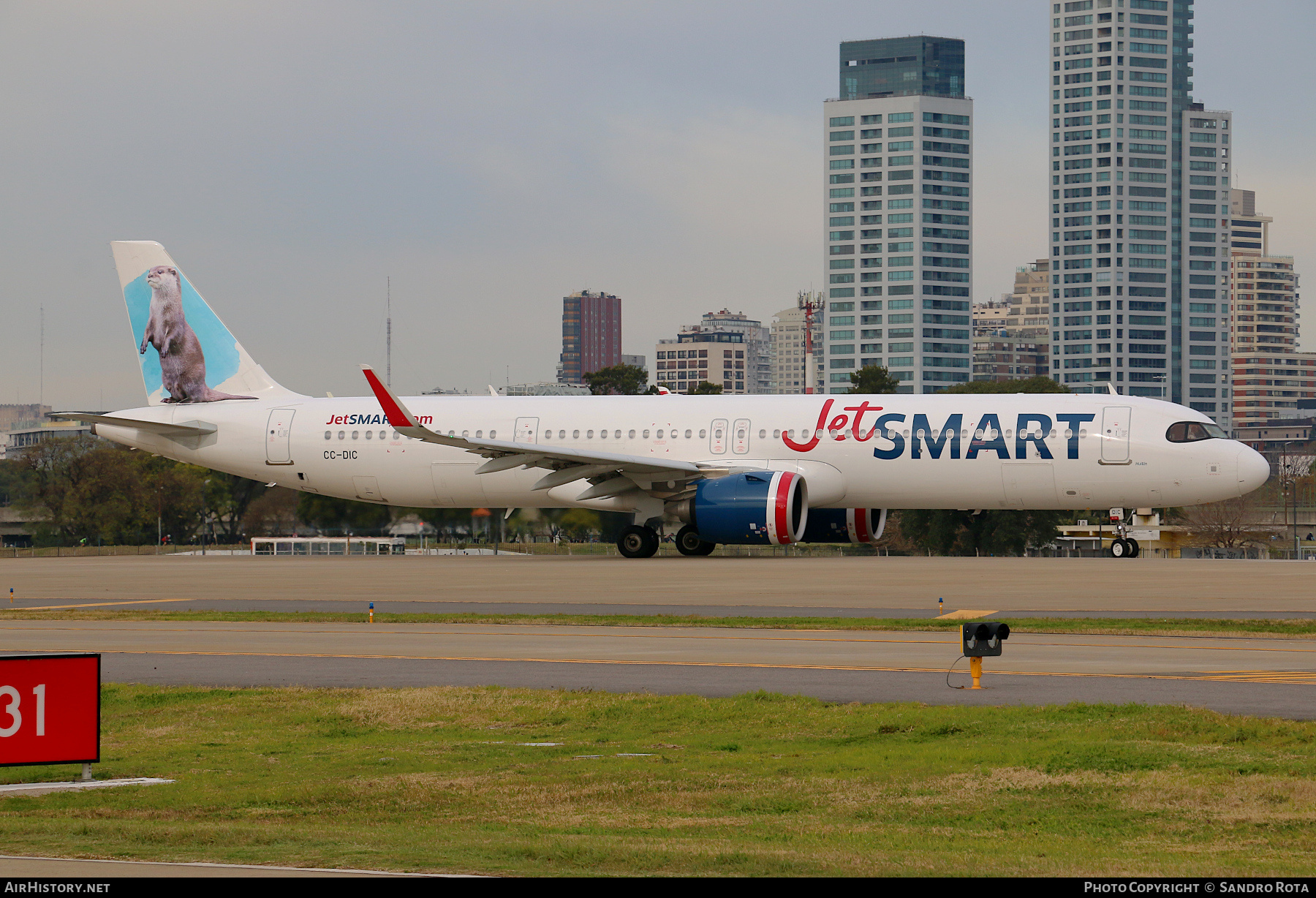 Aircraft Photo of CC-DIC | Airbus A321-271NX | JetSmart | AirHistory.net #819070