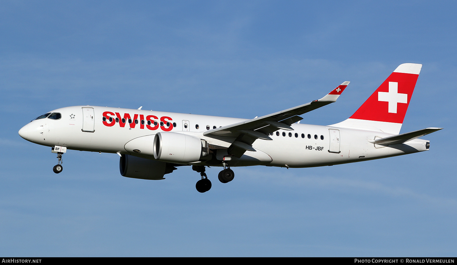 Aircraft Photo of HB-JBF | Bombardier CSeries CS100 (BD-500-1A10) | Swiss International Air Lines | AirHistory.net #819094