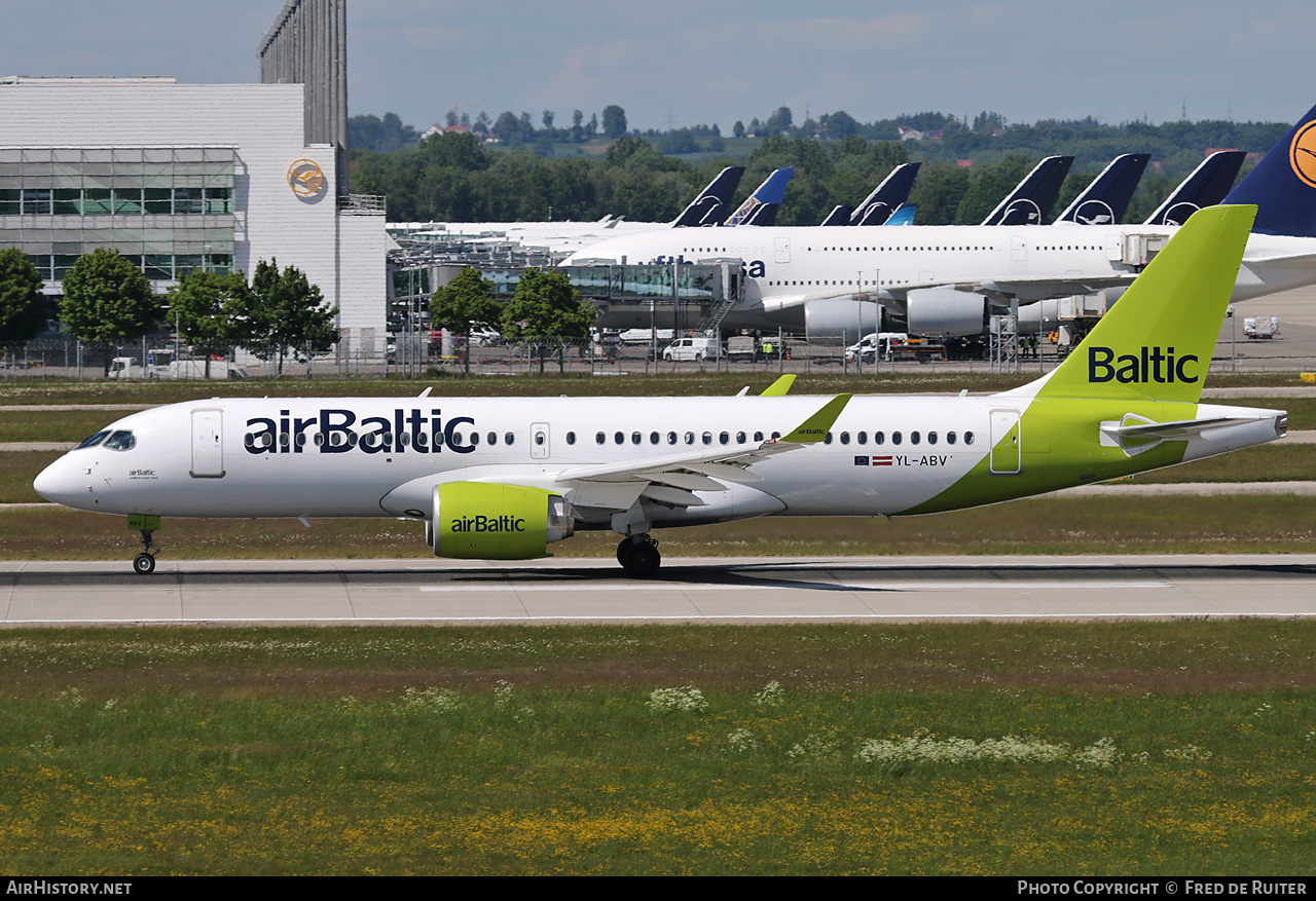 Aircraft Photo of YL-ABV | Airbus A220-371 (BD-500-1A11) | AirBaltic | AirHistory.net #819231