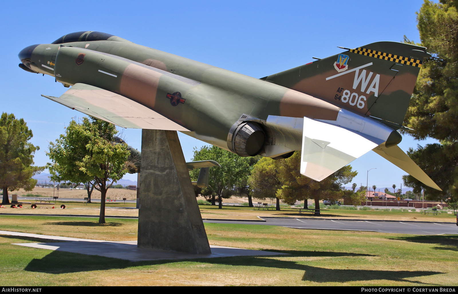 Aircraft Photo of 64-0806 / AF64806 | McDonnell F-4C Phantom II | USA - Air Force | AirHistory.net #819243