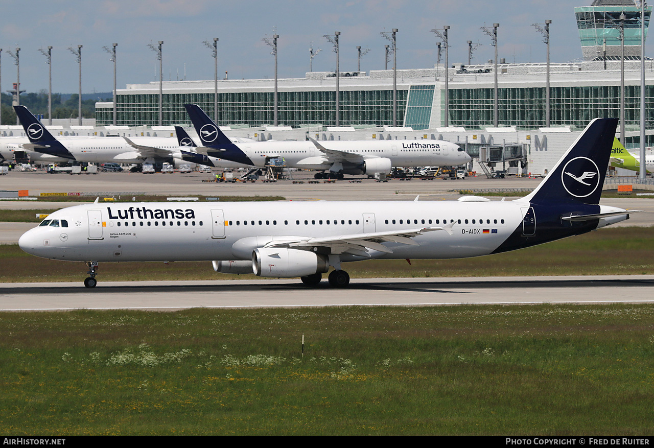 Aircraft Photo of D-AIDX | Airbus A321-231 | Lufthansa | AirHistory.net #819252