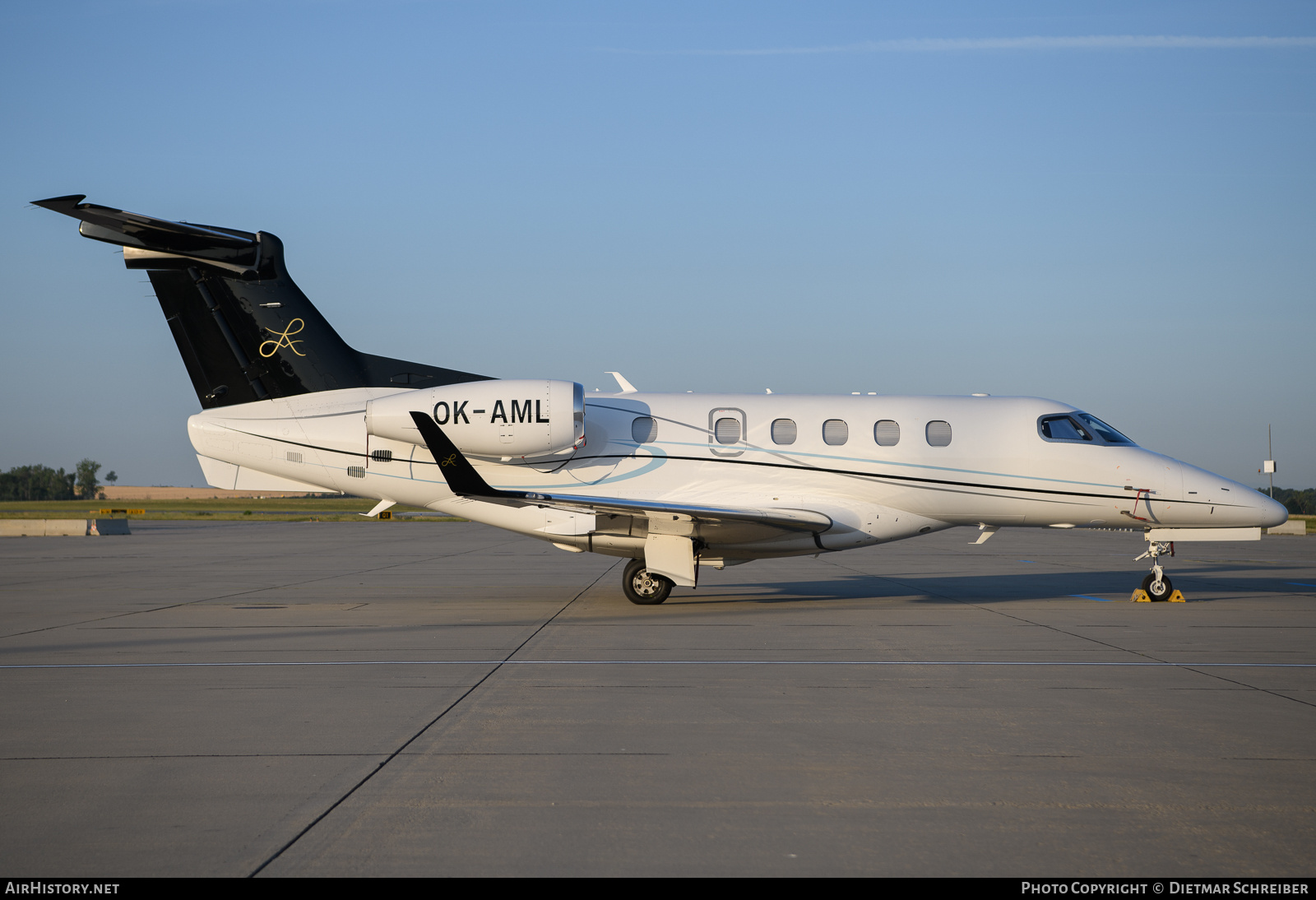 Aircraft Photo of OK-AML | Embraer EMB-505 Phenom 300 | AirHistory.net #819324