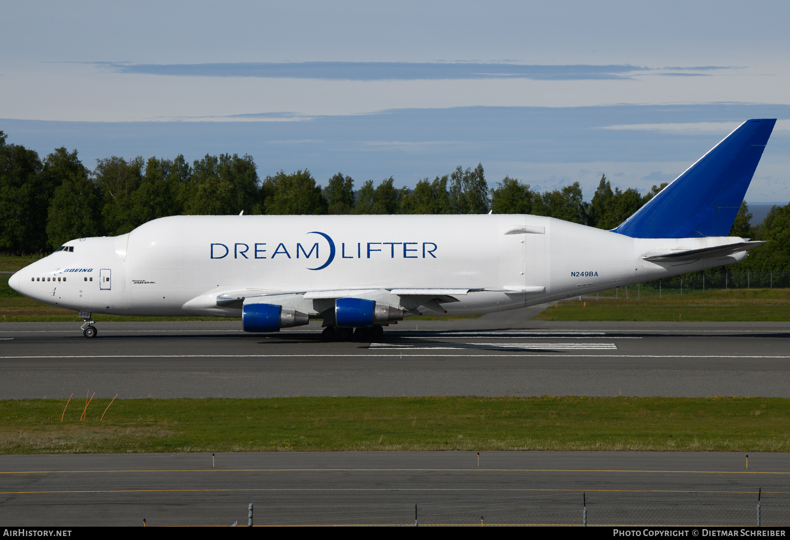Aircraft Photo of N249BA | Boeing 747-409(LCF) Dreamlifter | Boeing | AirHistory.net #819361