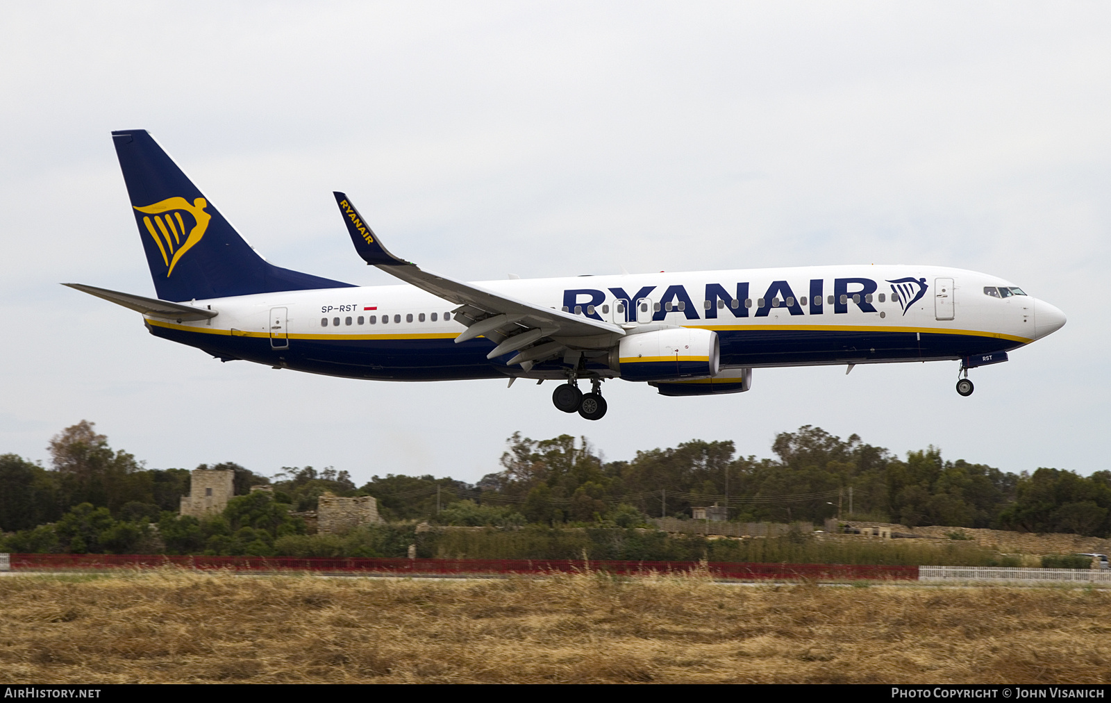 Aircraft Photo of SP-RST | Boeing 737-800 | Ryanair | AirHistory.net #819368