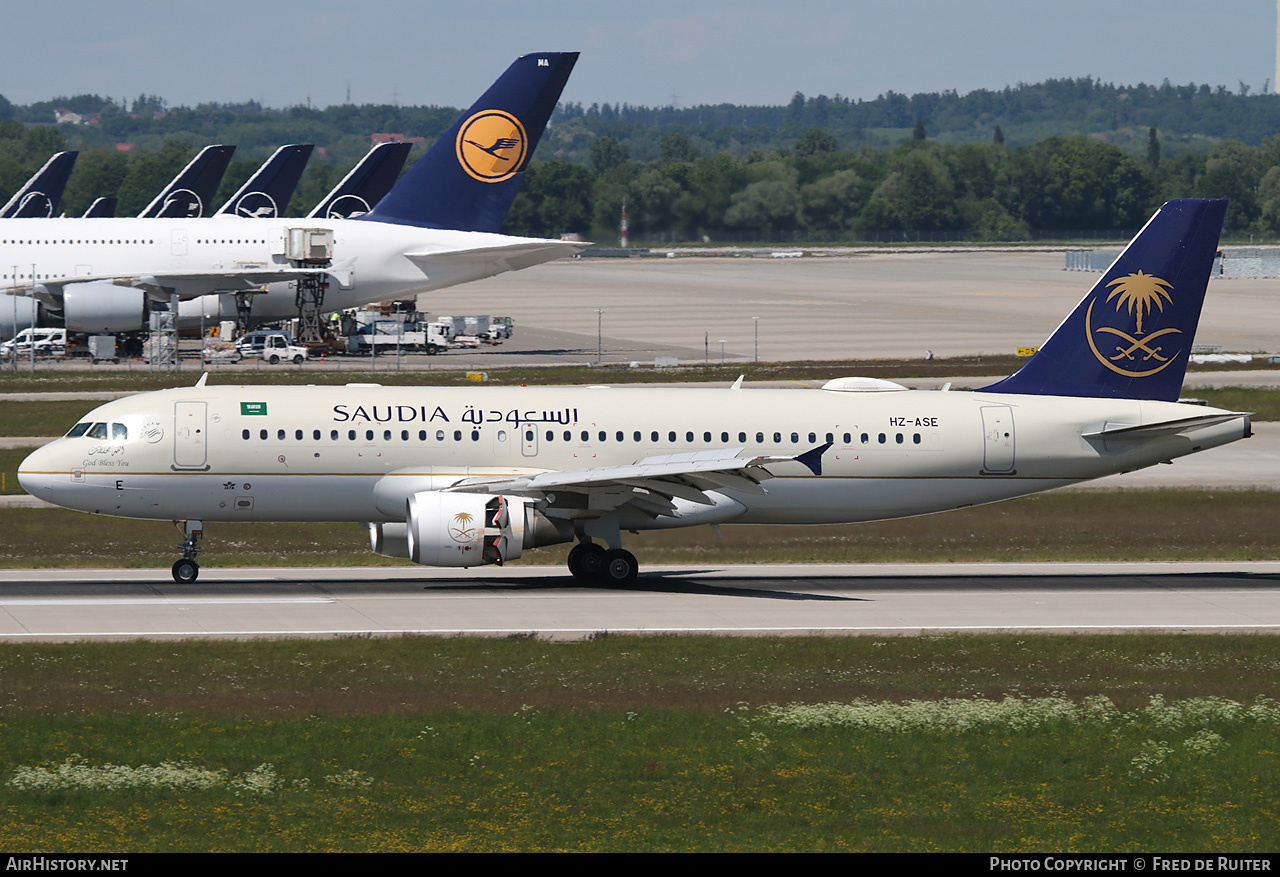 Aircraft Photo of HZ-ASE | Airbus A320-214 | Saudia - Saudi Arabian Airlines | AirHistory.net #819380