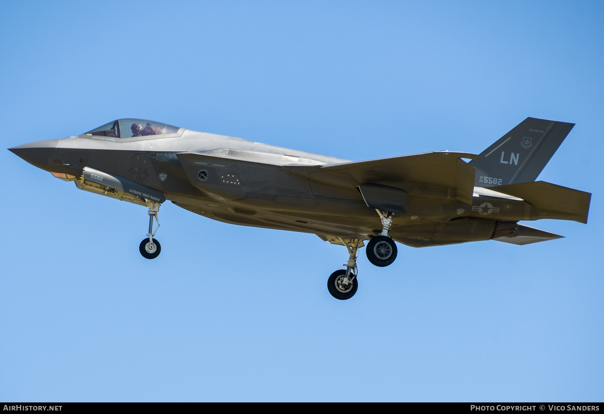 Aircraft Photo of 20-5582 / AF20-5582 | Lockheed Martin F-35A Lightning II | USA - Air Force | AirHistory.net #819439