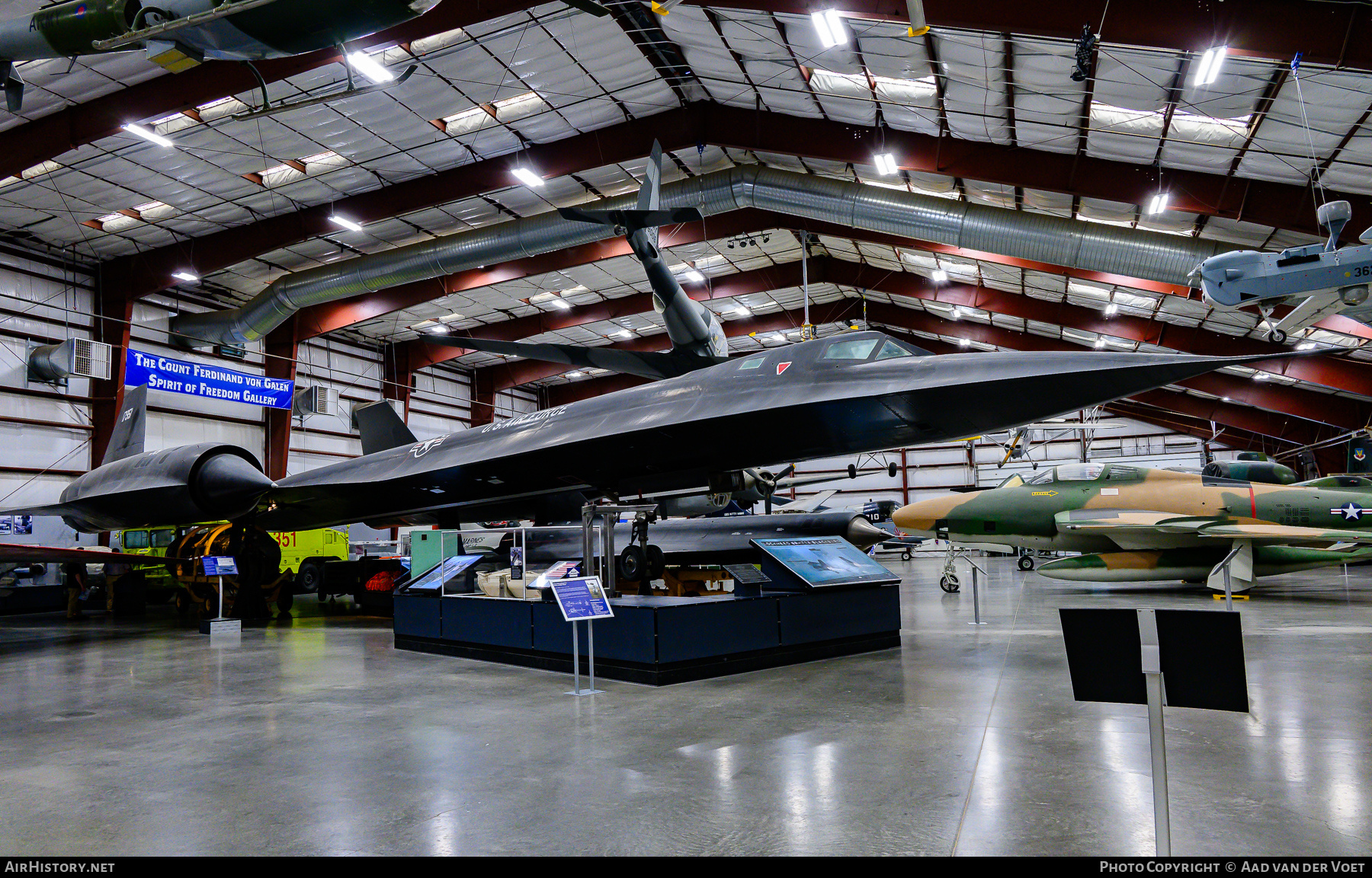 Aircraft Photo of 61-7951 / 17951 | Lockheed SR-71A Blackbird | USA - Air Force | AirHistory.net #819442