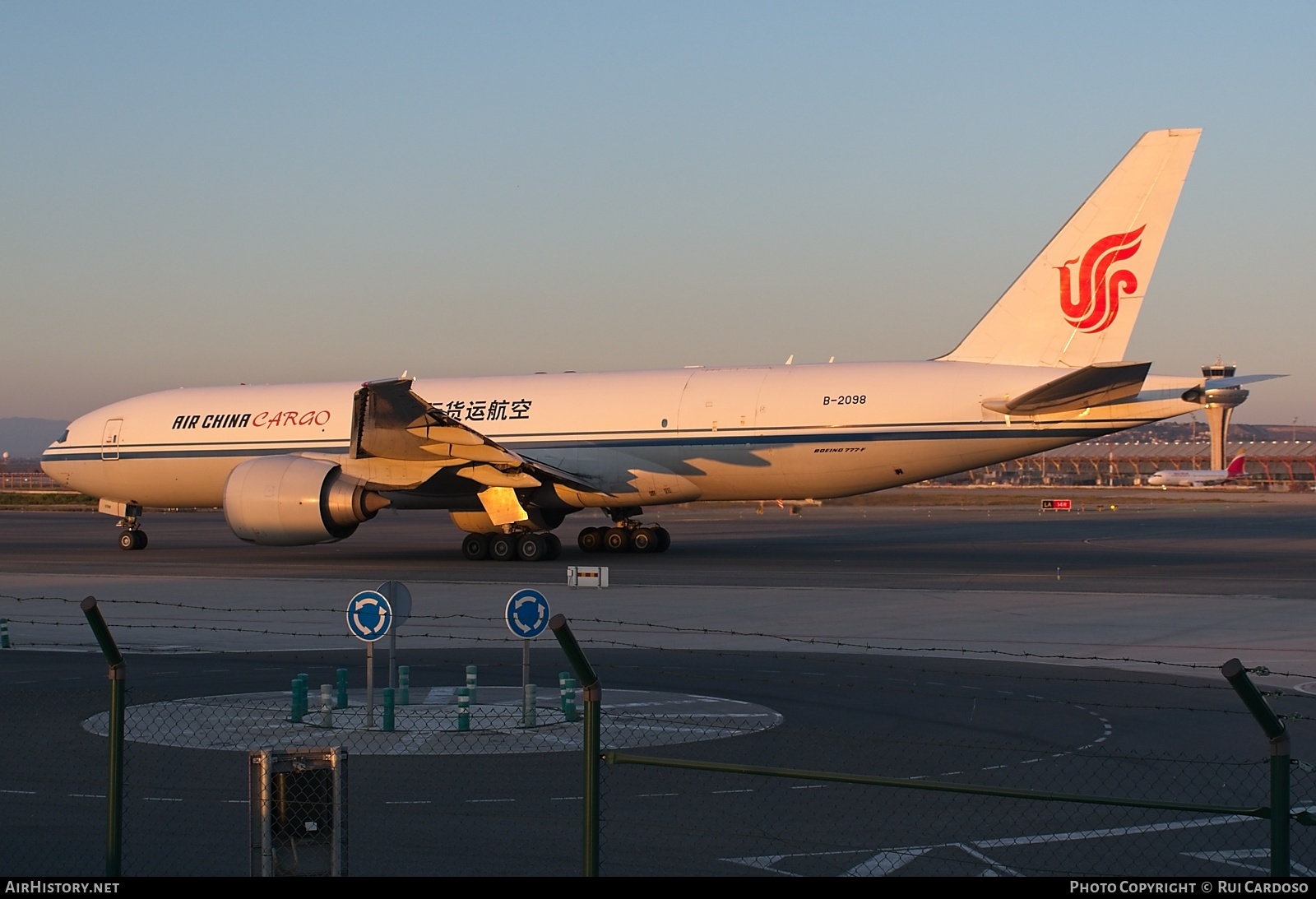 Aircraft Photo of B-2098 | Boeing 777-FFT | Air China Cargo | AirHistory.net #819532