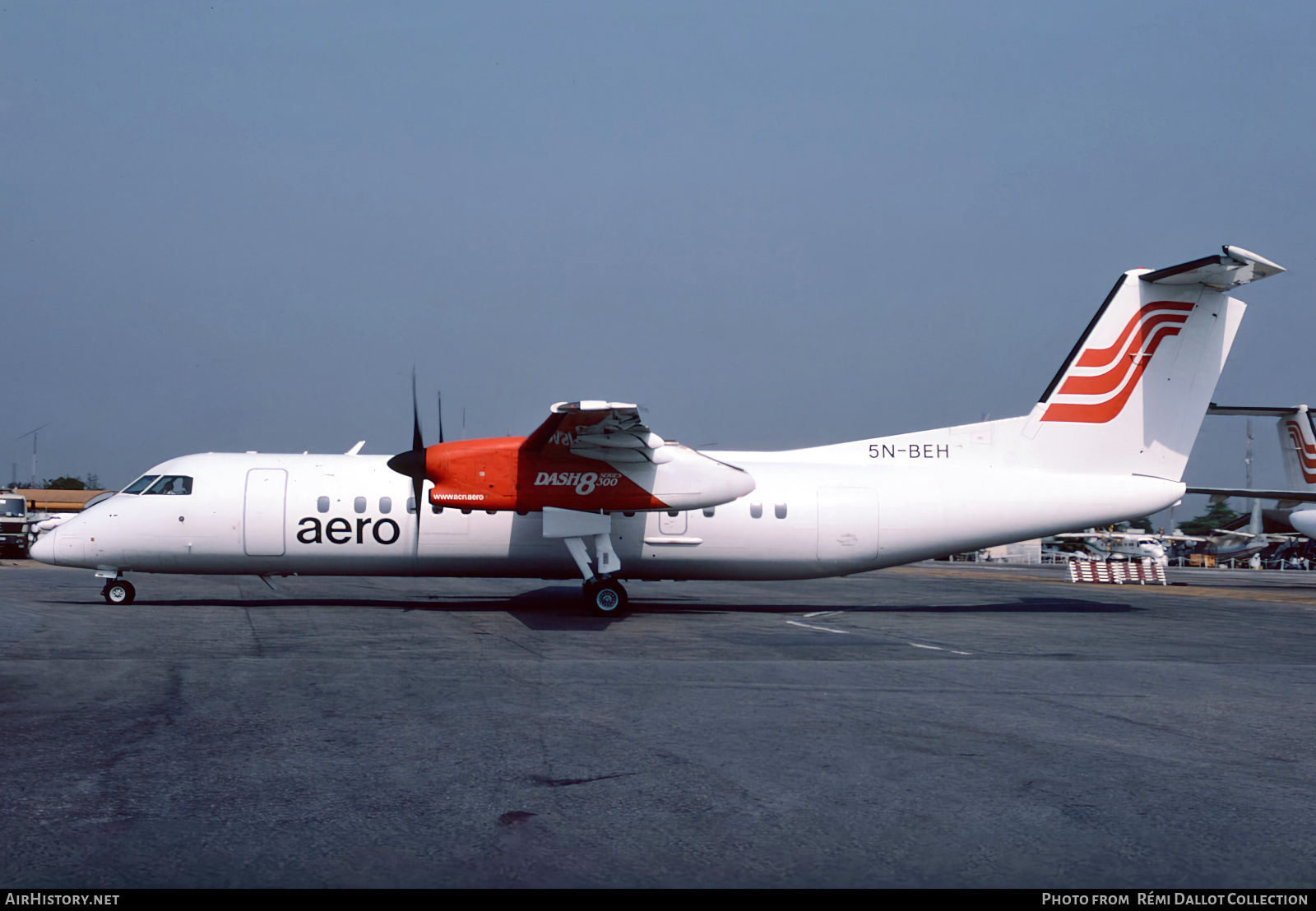 Aircraft Photo of 5N-BEH | De Havilland Canada DHC-8-311 Dash 8 | AeroContractors of Nigeria | AirHistory.net #819599