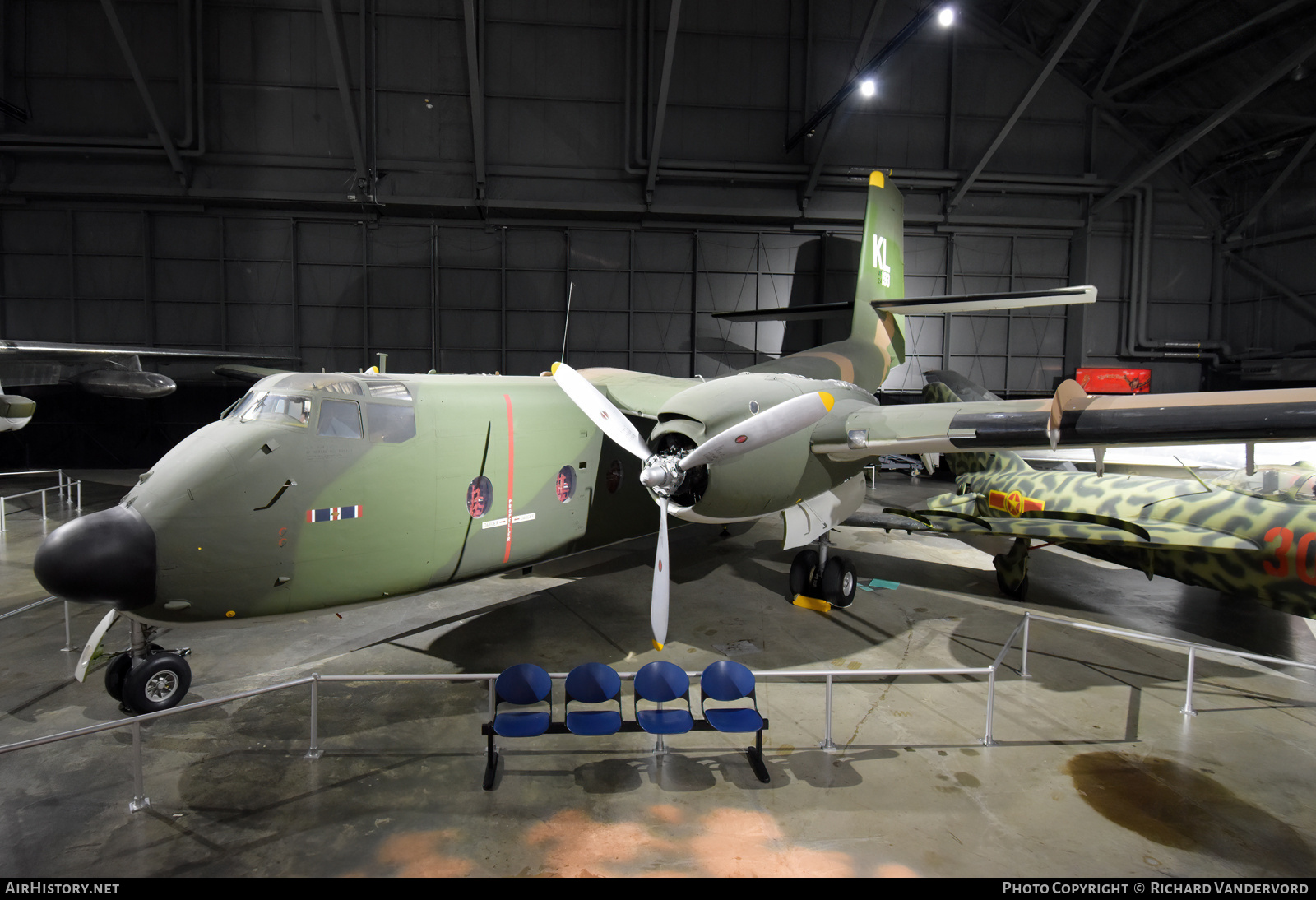 Aircraft Photo of 62-4193 / AF24-193 | De Havilland Canada C-7A Caribou | USA - Air Force | AirHistory.net #819679