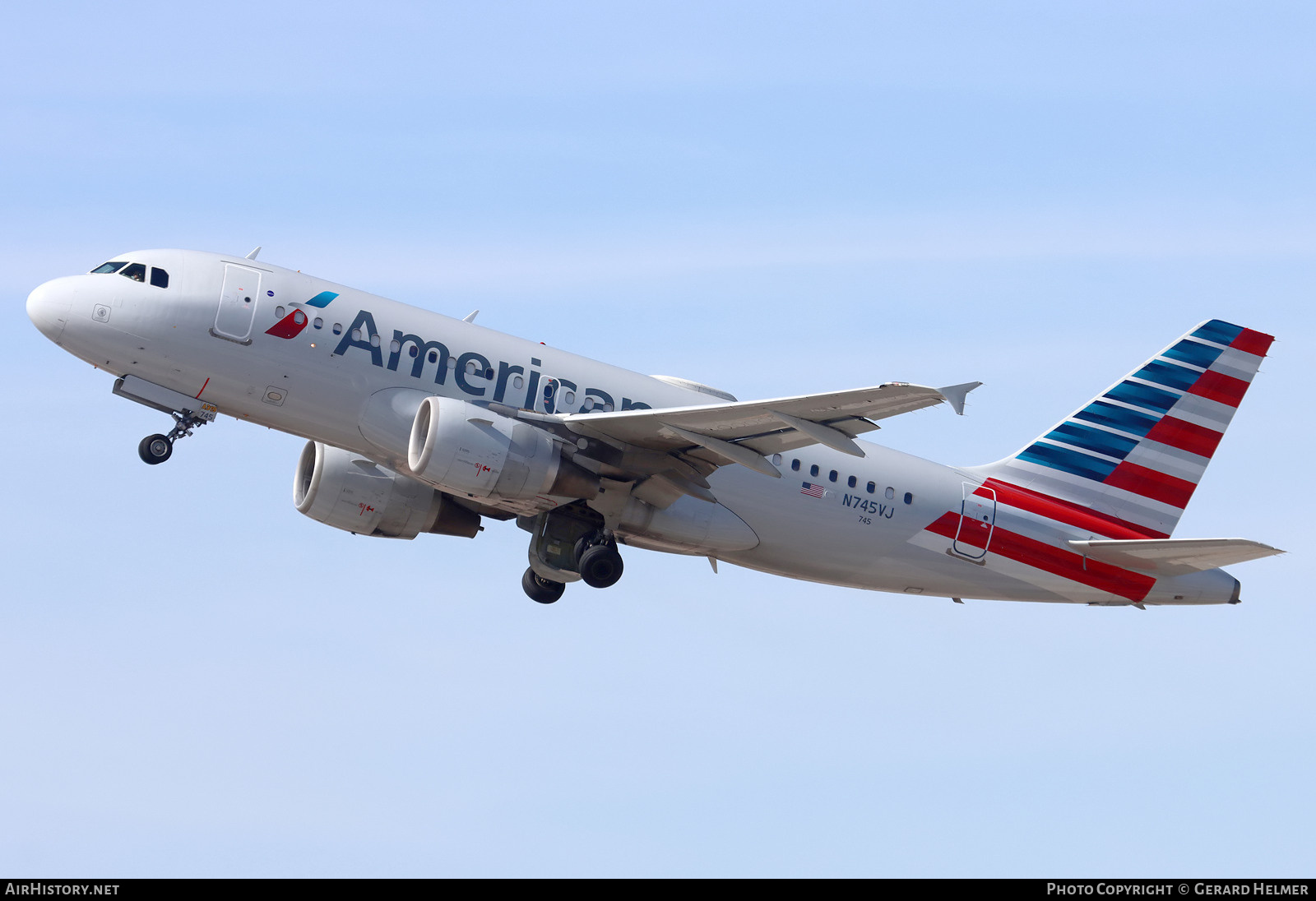 Aircraft Photo of N745VJ | Airbus A319-112 | American Airlines | AirHistory.net #819702