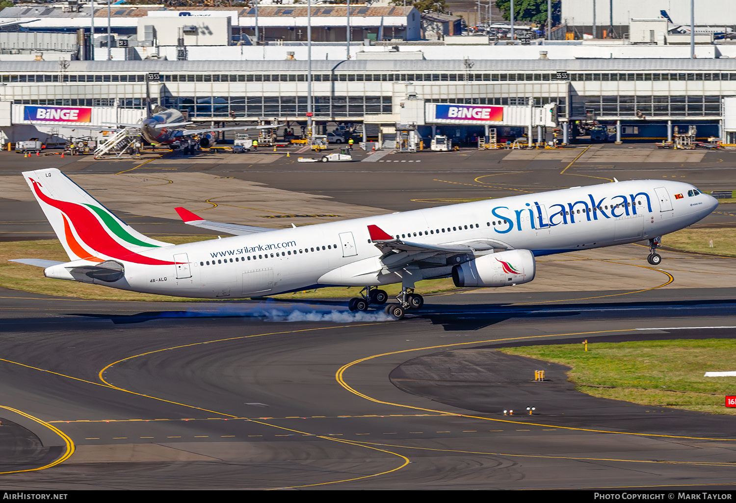 Aircraft Photo of 4R-ALQ | Airbus A330-343 | SriLankan Airlines | AirHistory.net #819818