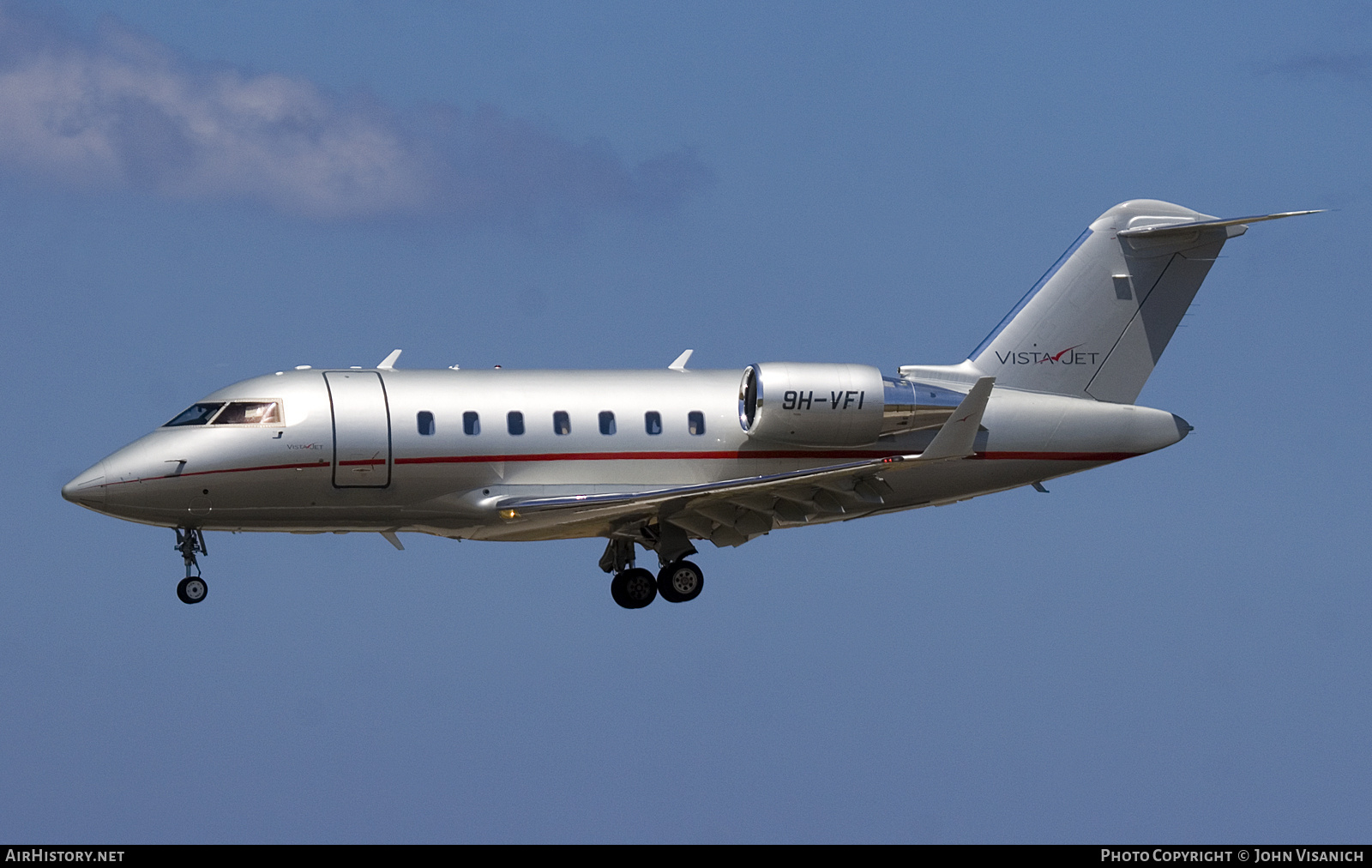 Aircraft Photo of 9H-VFI | Bombardier Challenger 605 (CL-600-2B16) | VistaJet | AirHistory.net #819827
