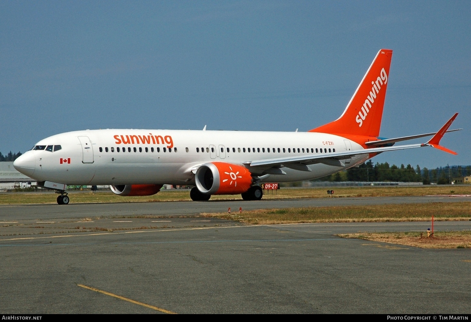 Aircraft Photo of C-FZXI | Boeing 737-8 Max 8 | Sunwing Airlines | AirHistory.net #819838