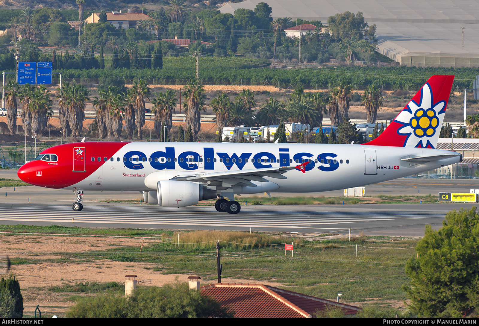 Aircraft Photo of HB-IJU | Airbus A320-214 | Edelweiss Air | AirHistory.net #819847