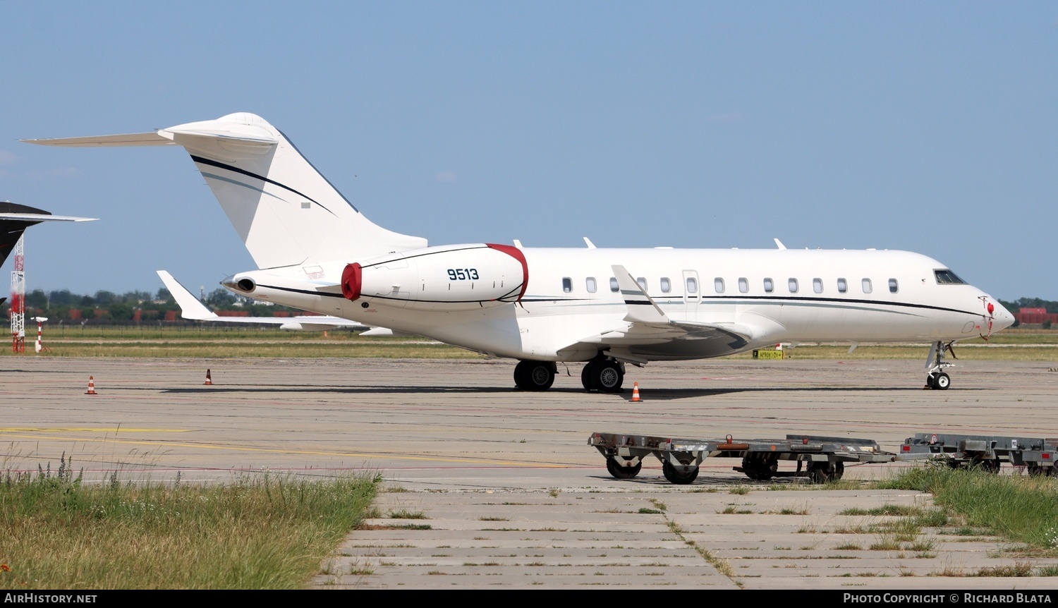 Aircraft Photo of 9513 | Bombardier Global 5000 (BD-700-1A11) | Slovakia - Air Force | AirHistory.net #819886