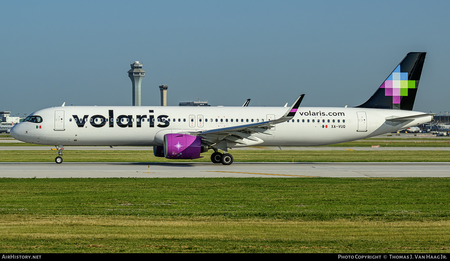 Aircraft Photo of XA-VUQ | Airbus A321-271NX | Volaris | AirHistory.net #819936