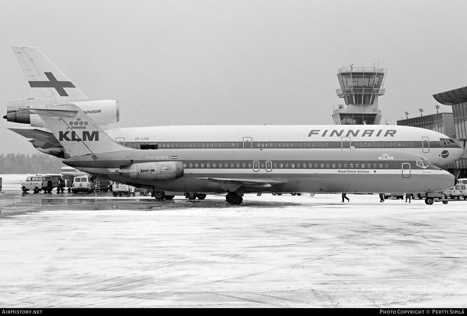 Aircraft Photo of PH-DNH | McDonnell Douglas DC-9-32 | KLM - Royal Dutch Airlines | AirHistory.net #819941