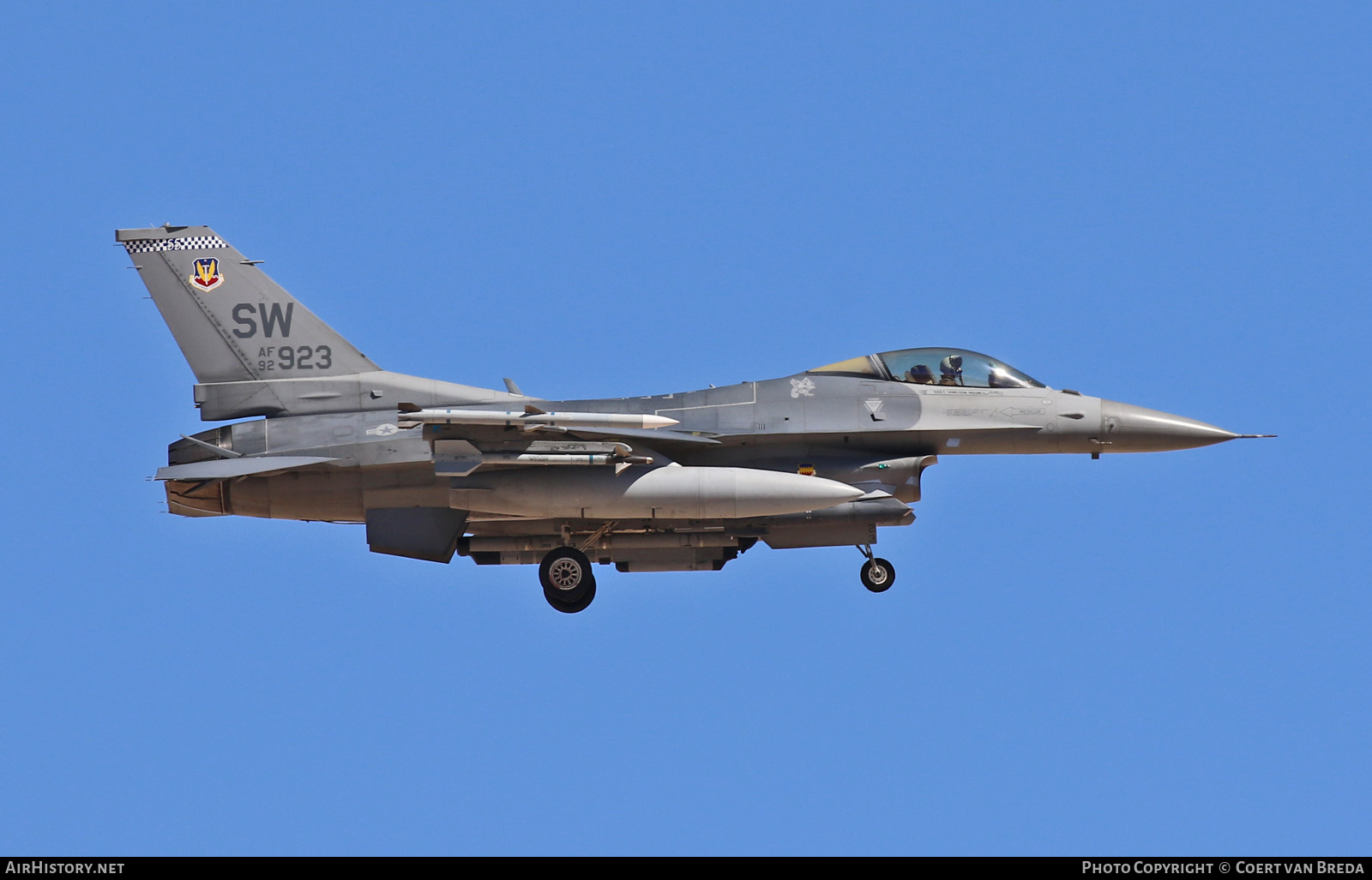 Aircraft Photo of 92-3923 / AF92-923 | Lockheed F-16CM Fighting Falcon | USA - Air Force | AirHistory.net #819977