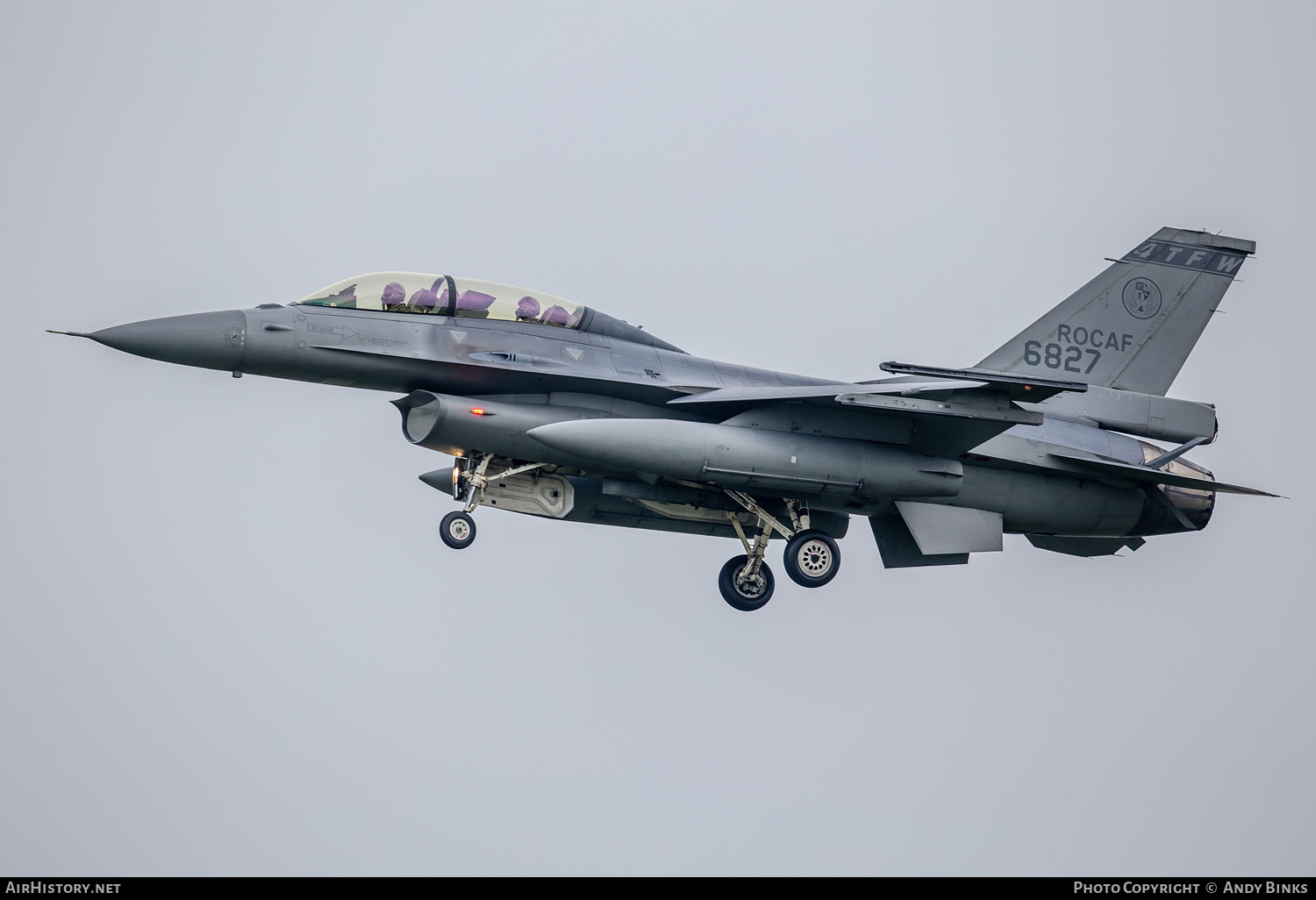 Aircraft Photo of 6827 | Lockheed Martin F-16B-72V Fighting Falcon | Taiwan - Air Force | AirHistory.net #819984