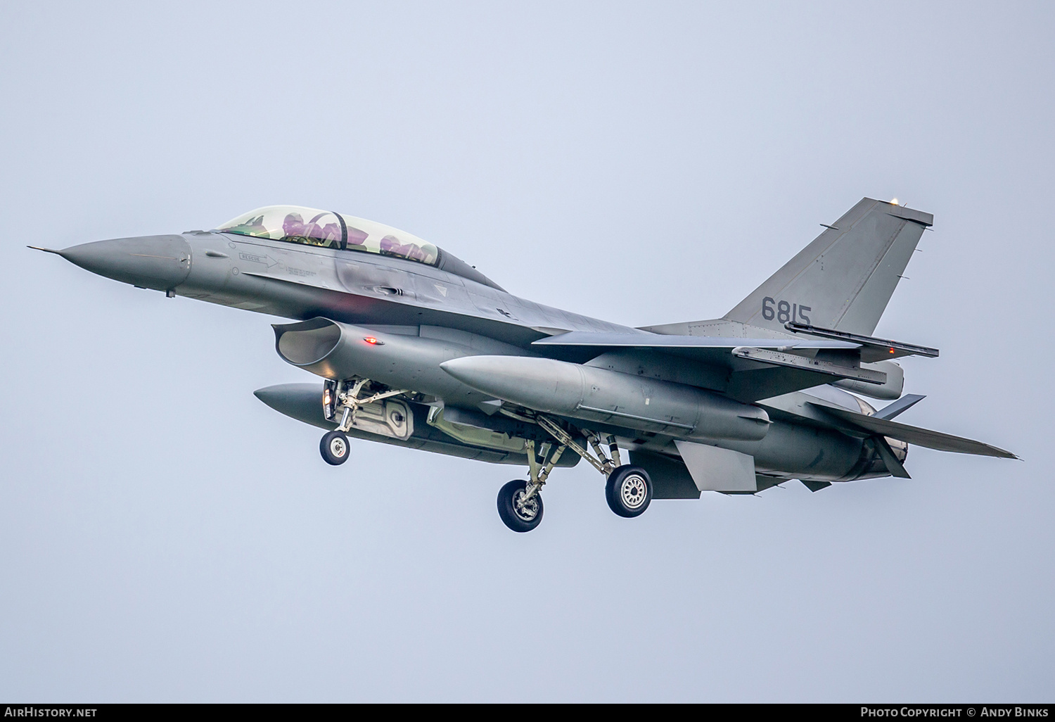 Aircraft Photo of 6815 | Lockheed Martin F-16B-72V Fighting Falcon | Taiwan - Air Force | AirHistory.net #820027