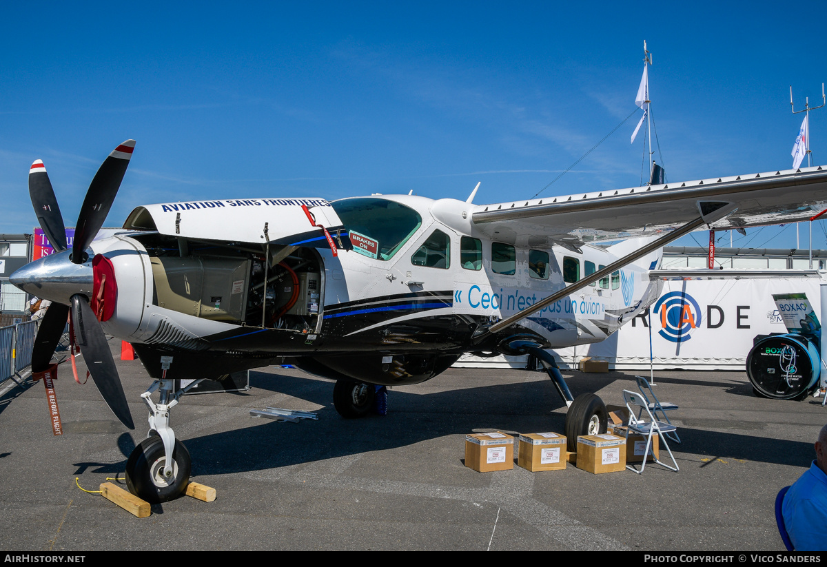 Aircraft Photo of YR-TCE | Cessna 208B Grand Caravan EX | ASF - Aviation Sans Frontières | AirHistory.net #820049