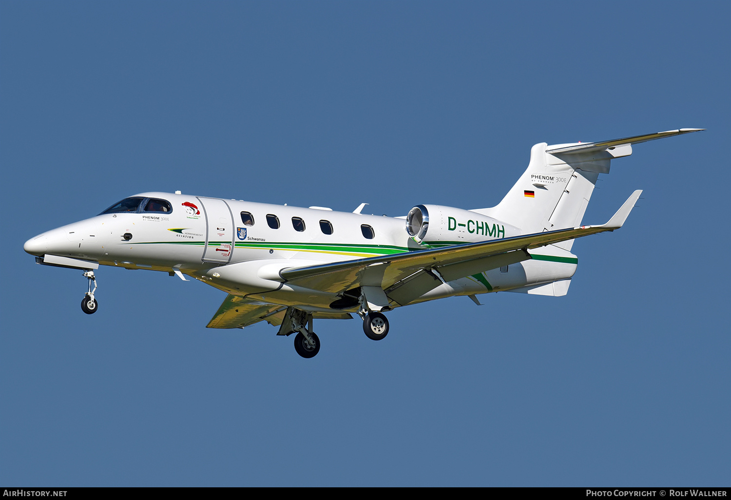 Aircraft Photo of D-CHMH | Embraer EMB-505 Phenom 300E | Herrenknecht Aviation | AirHistory.net #820189