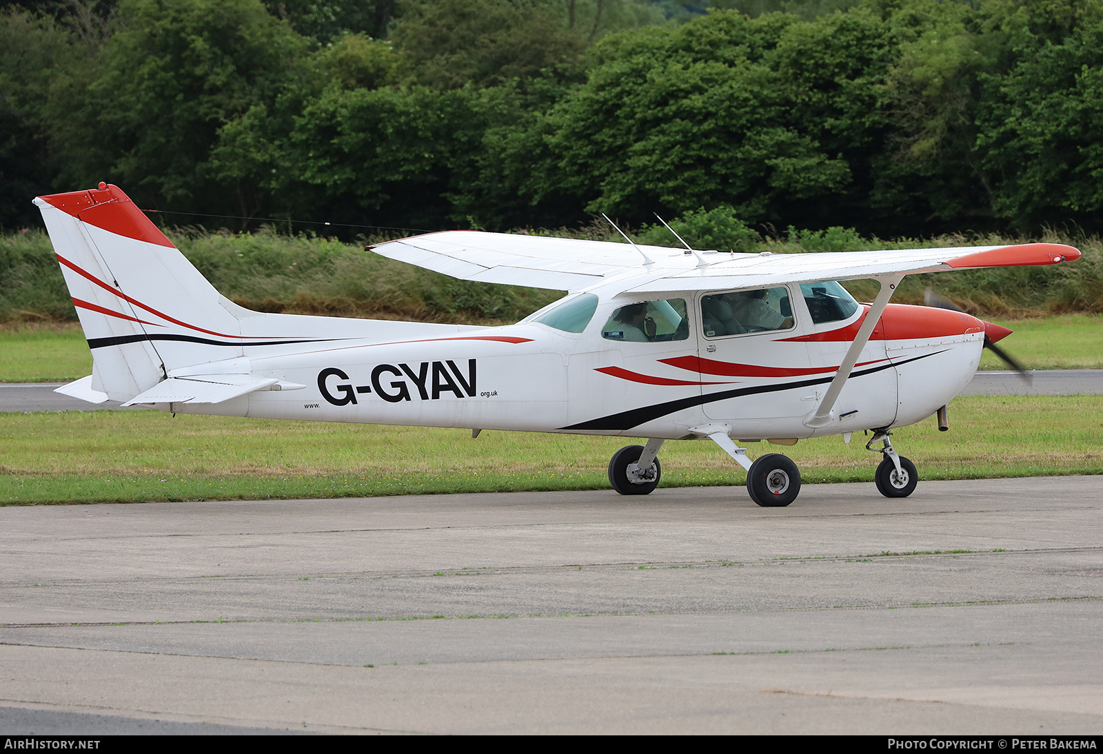 Aircraft Photo of G-GYAV | Cessna 172N Skyhawk | AirHistory.net #820208