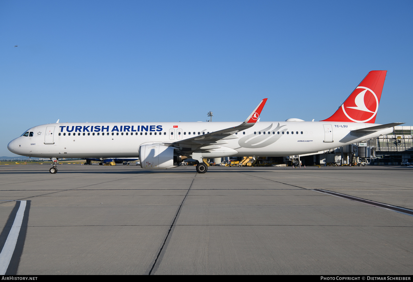 Aircraft Photo of TC-LSU | Airbus A321-271NX | Turkish Airlines | AirHistory.net #820261