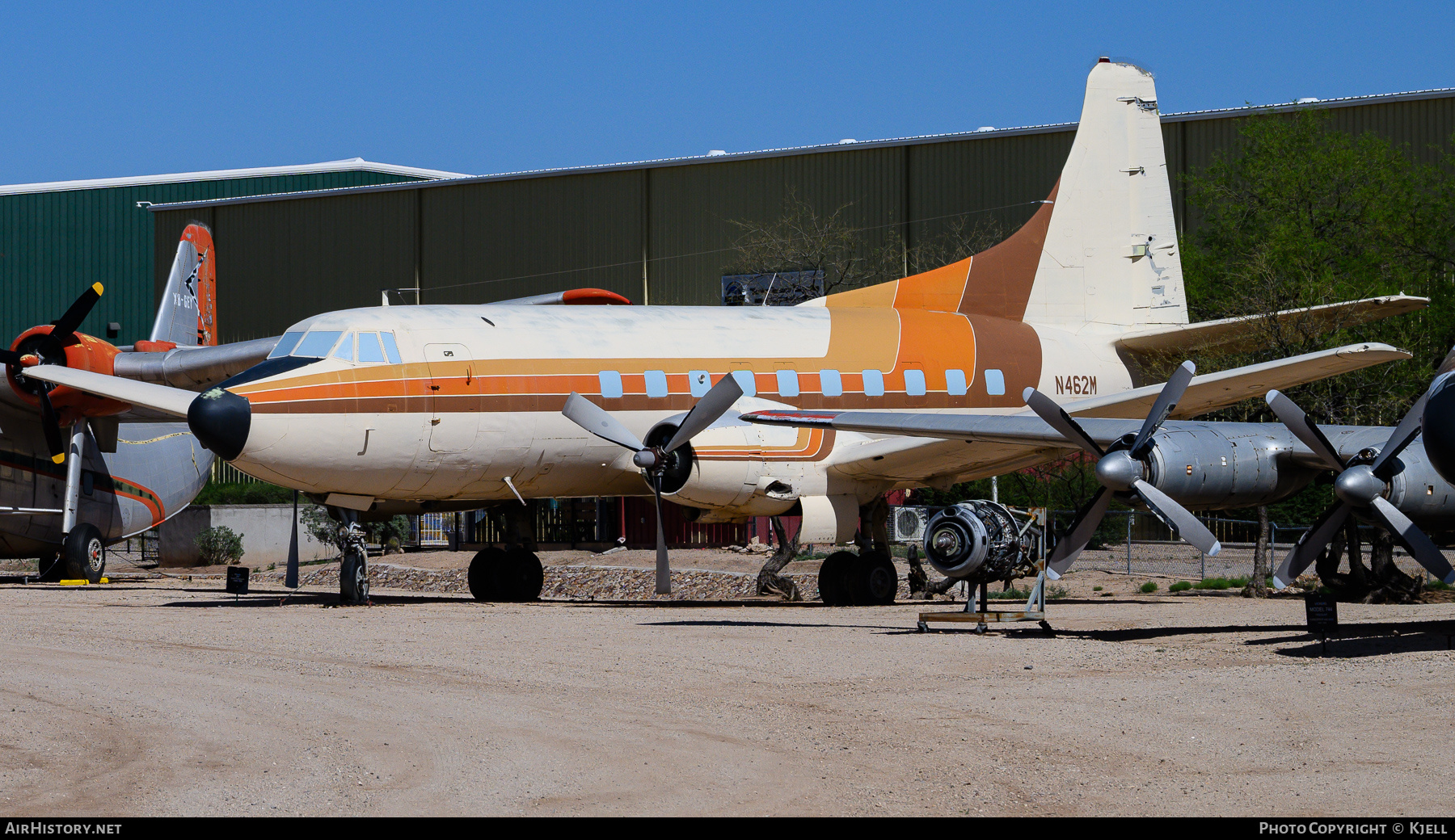 Aircraft Photo of N462M | Martin 404 | AirHistory.net #820322