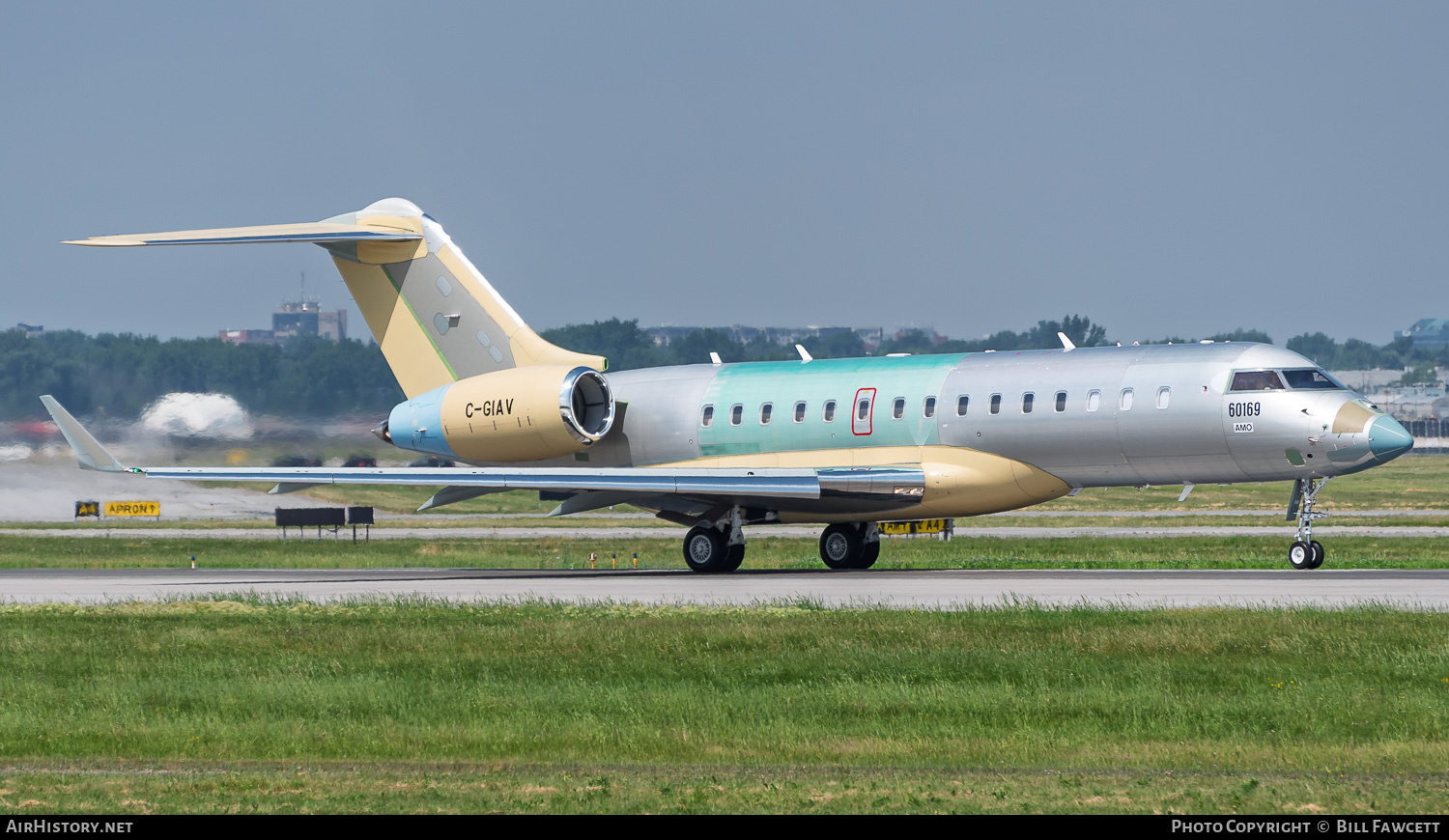 Aircraft Photo of C-GIAV | Bombardier Global 6500 (BD-700-1A10) | AirHistory.net #820344
