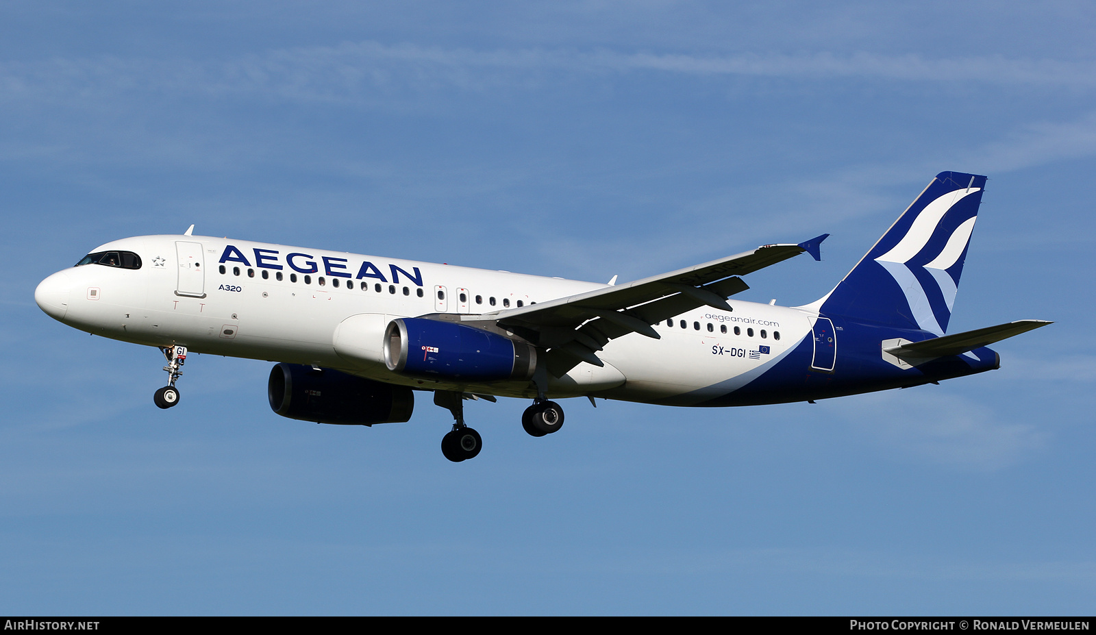 Aircraft Photo of SX-DGI | Airbus A320-232 | Aegean Airlines | AirHistory.net #820452