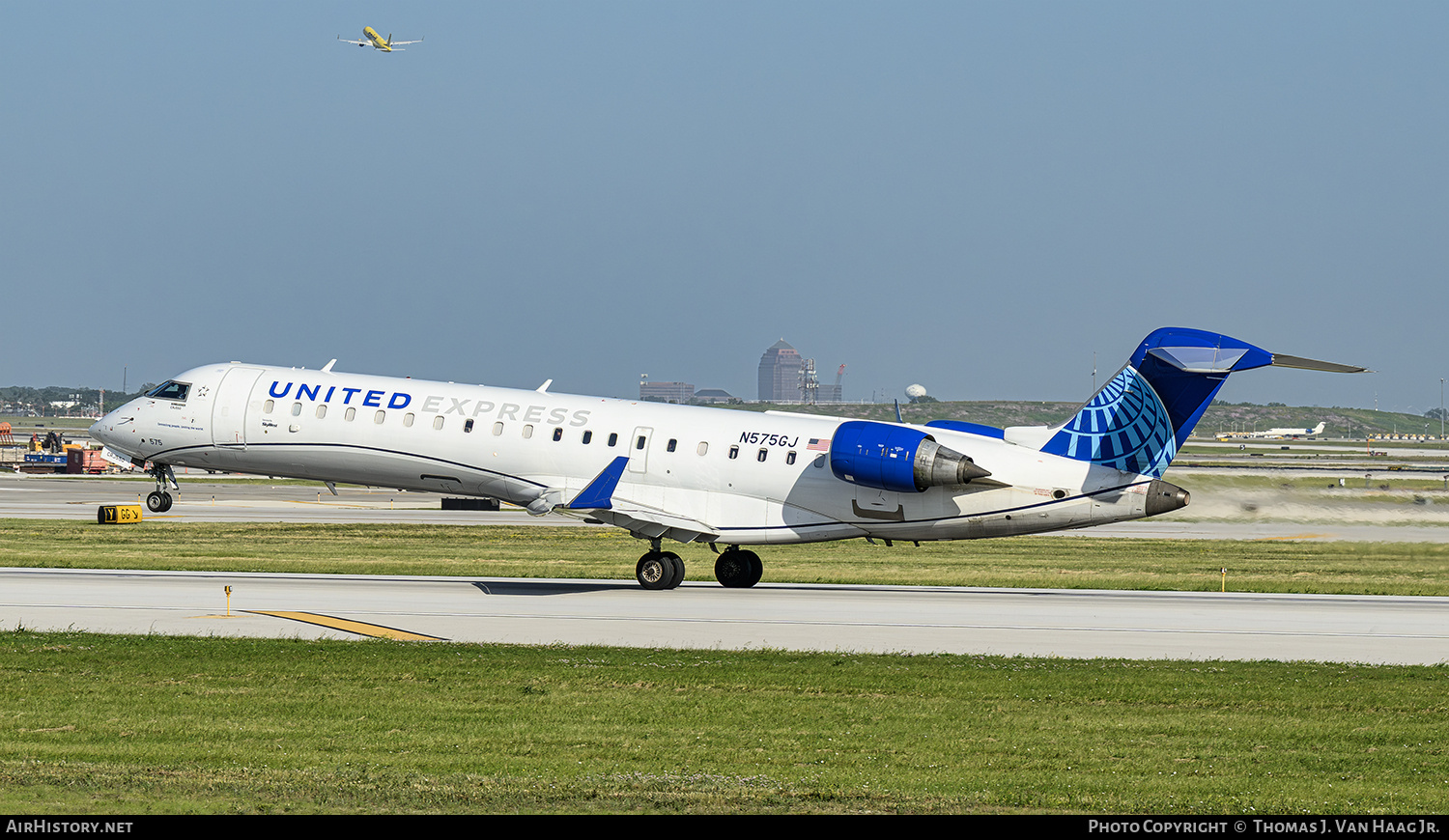 Aircraft Photo of N575GJ | Bombardier CRJ-550 (CL-600-2C11) | United Express | AirHistory.net #820530
