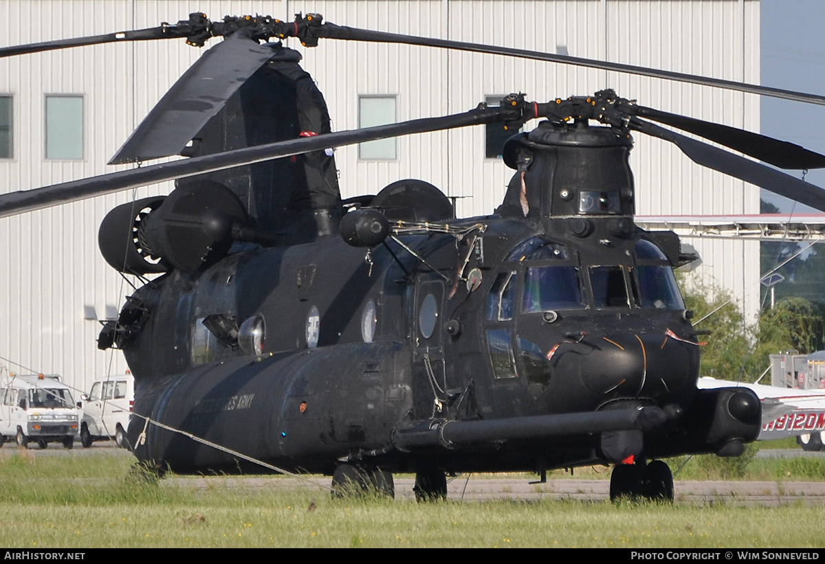 Aircraft Photo of 04-3735 | Boeing MH-47G Chinook (414) | USA - Army | AirHistory.net #820531