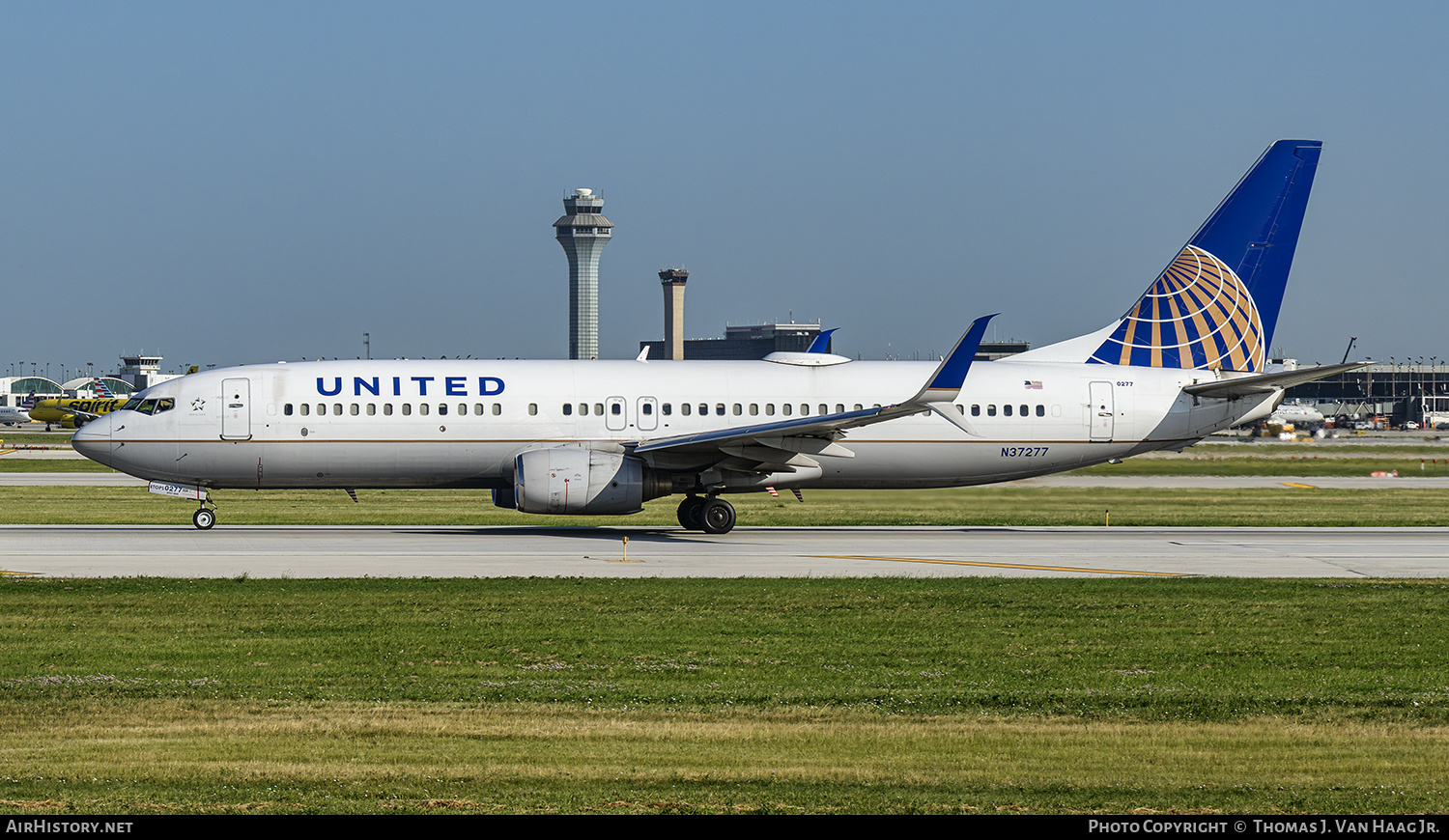 Aircraft Photo of N37277 | Boeing 737-824 | United Airlines | AirHistory.net #820538