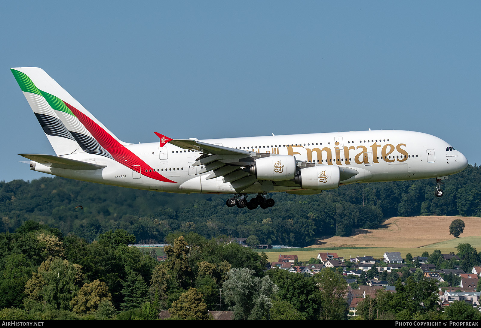 Aircraft Photo of A6-EOG | Airbus A380-861 | Emirates | AirHistory.net #820553