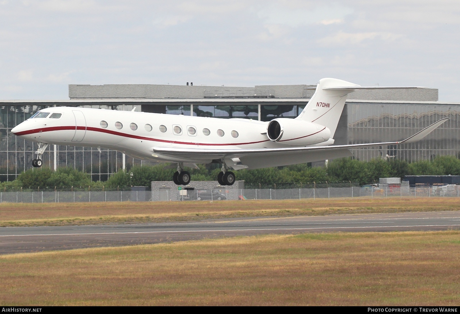 Aircraft Photo of N70HN | Gulfstream Aerospace G700 | AirHistory.net #820577