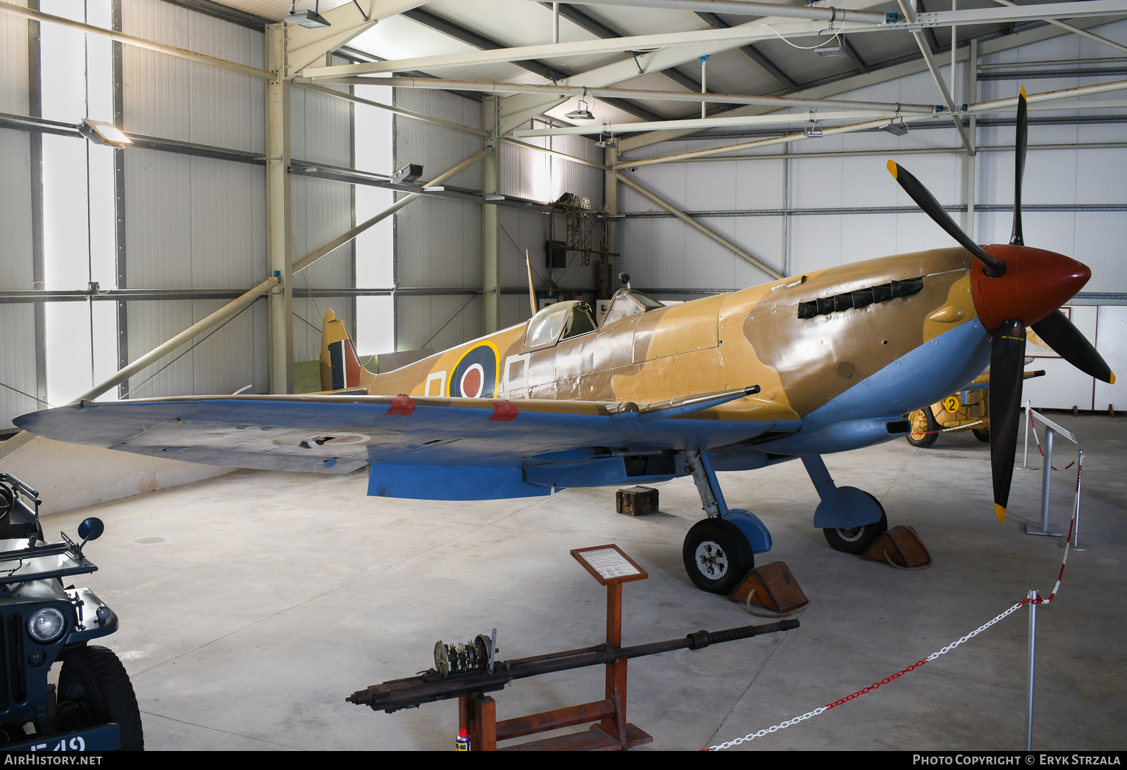 Aircraft Photo of EN199 | Supermarine 361 Spitfire F9 | UK - Air Force | AirHistory.net #820621