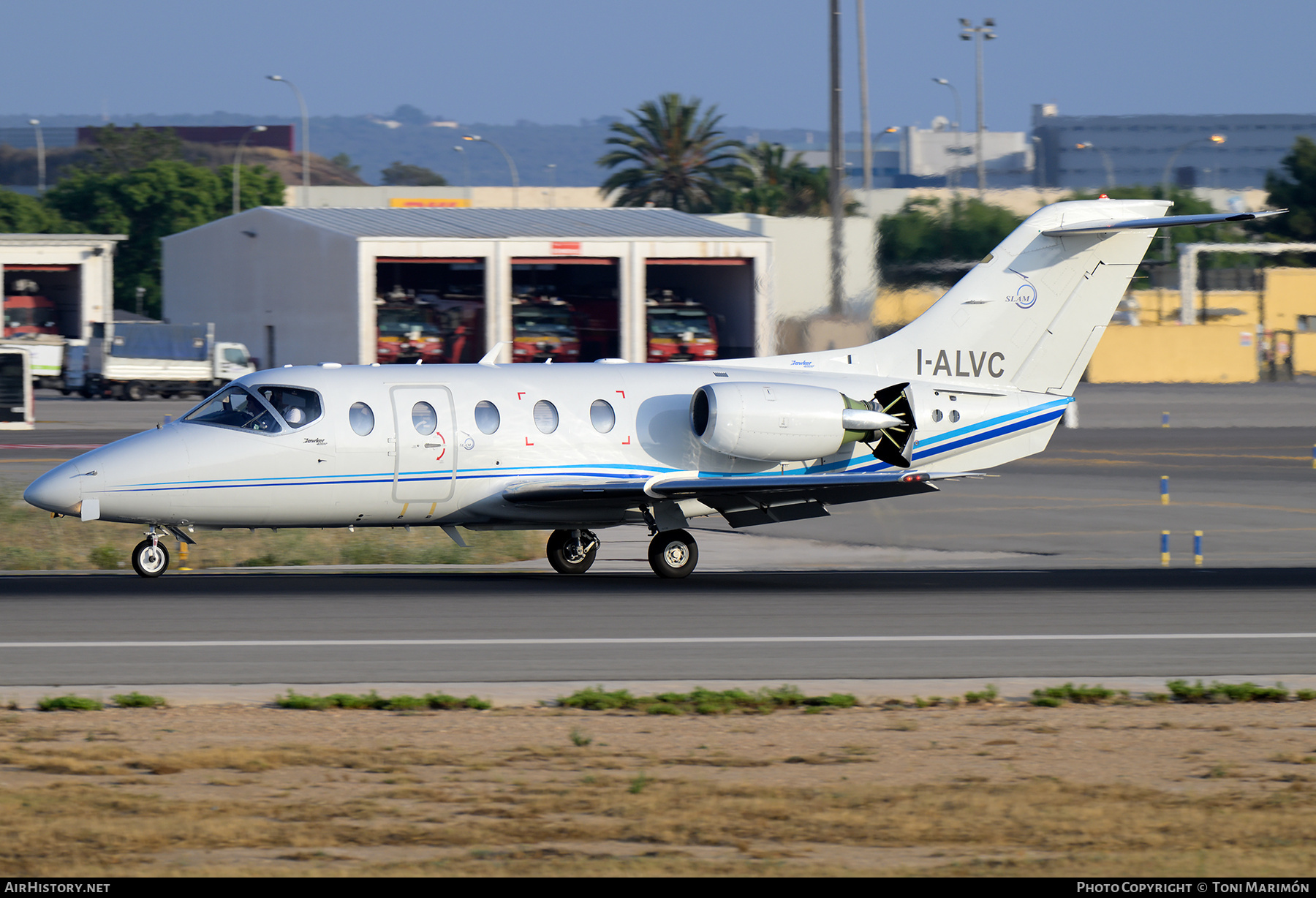 Aircraft Photo of I-ALVC | Raytheon Hawker 400XP | SLAM AIR | AirHistory.net #820646