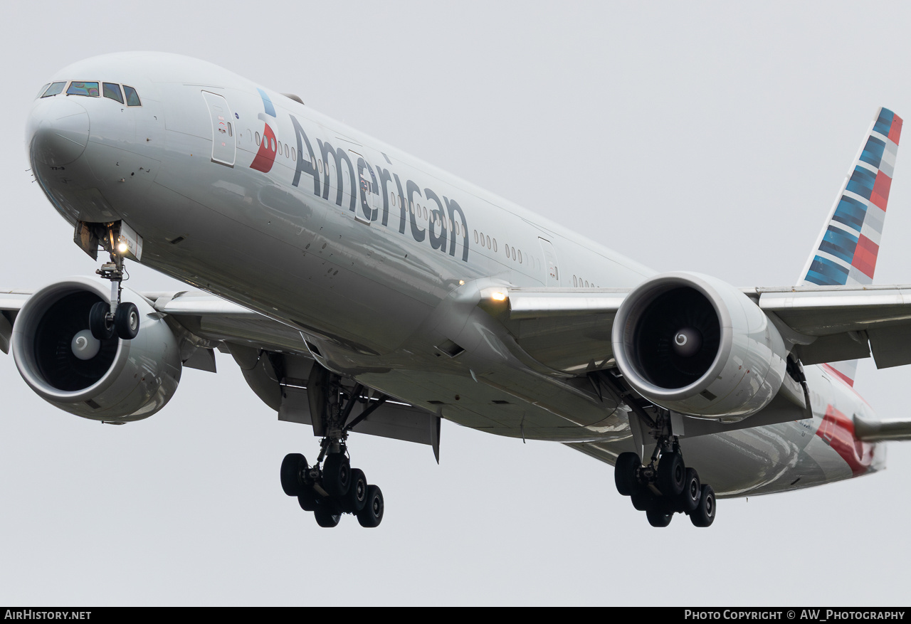 Aircraft Photo of N735AT | Boeing 777-323/ER | American Airlines | AirHistory.net #820757