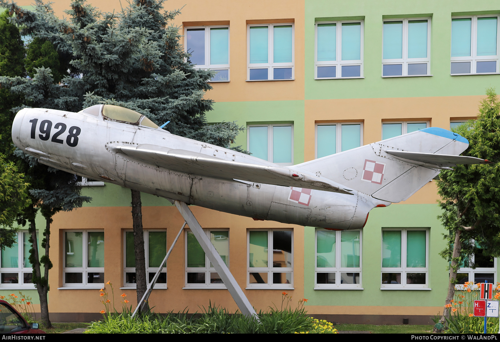 Aircraft Photo of 1928 | PZL-Mielec Lim-2 (MiG-15) | Poland - Air Force | AirHistory.net #820765