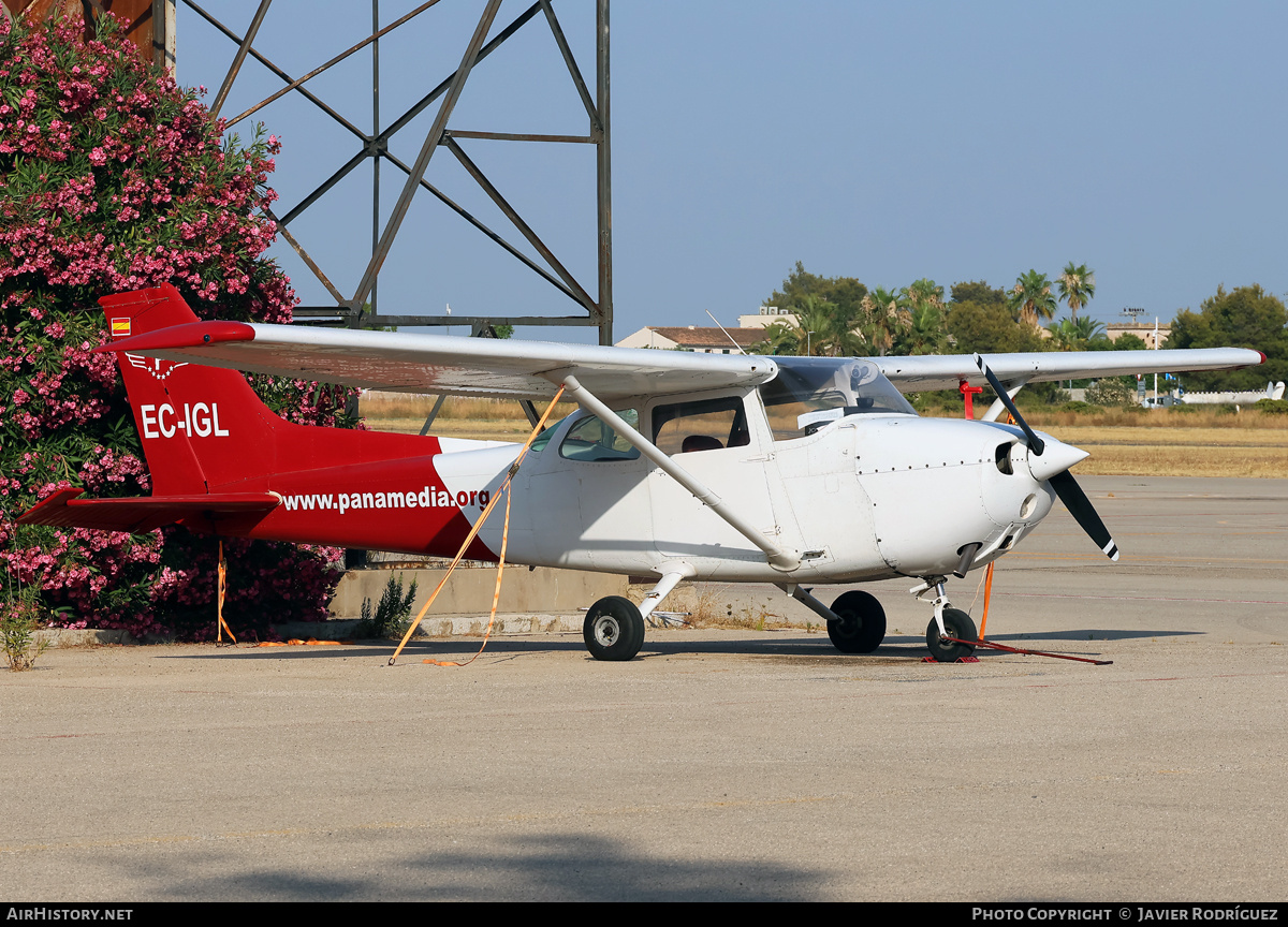 Aircraft Photo of EC-IGL | Cessna 172N Skyhawk | Panamedia International Flight School | AirHistory.net #820883