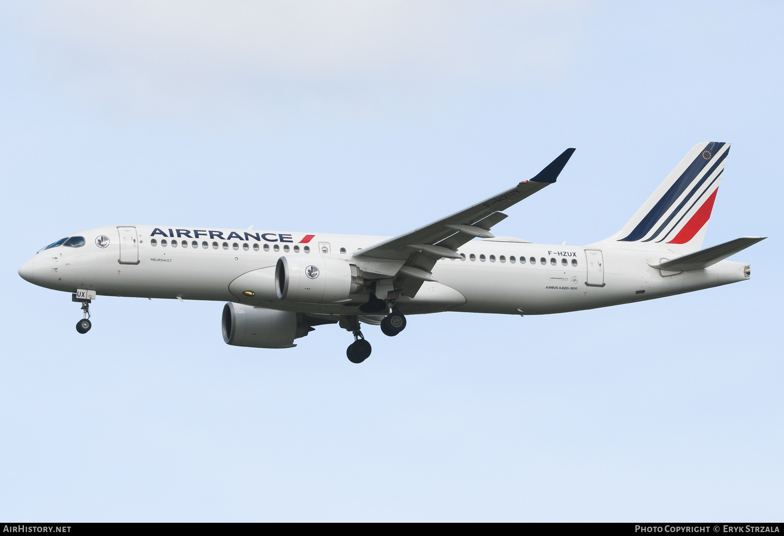 Aircraft Photo of F-HZUX | Airbus A220-371 (BD-500-1A11) | Air France | AirHistory.net #820905