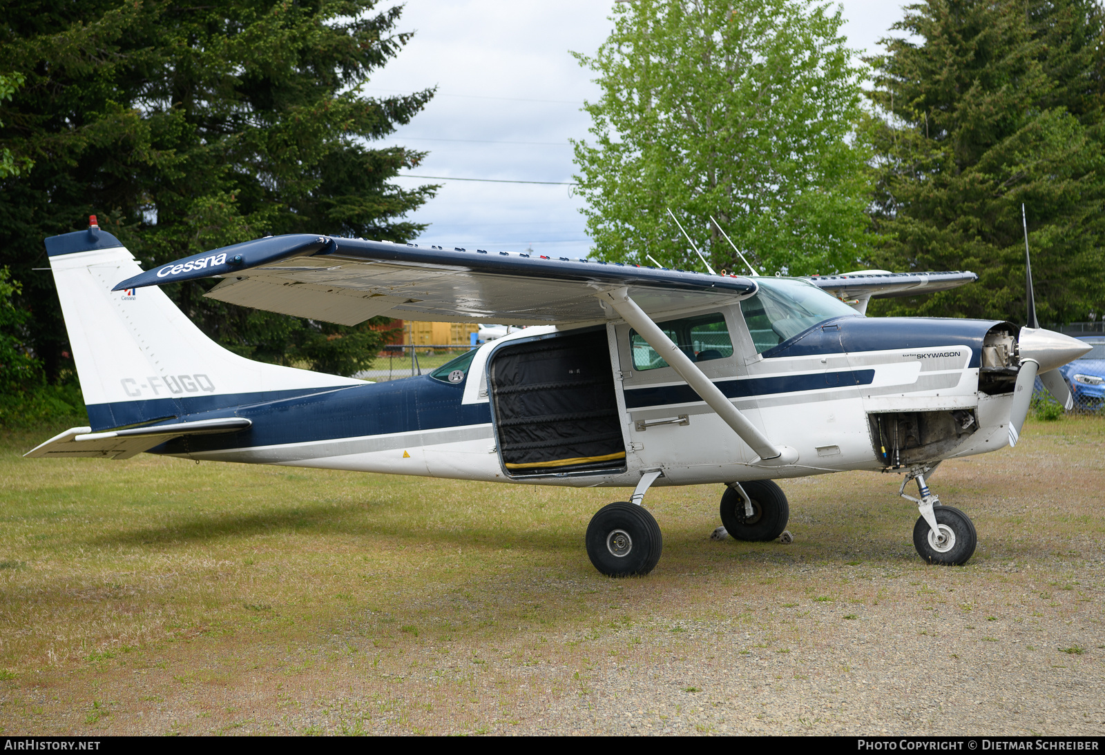 Aircraft Photo of C-FUGQ | Cessna TU206A Turbo Super Skywagon | AirHistory.net #820935