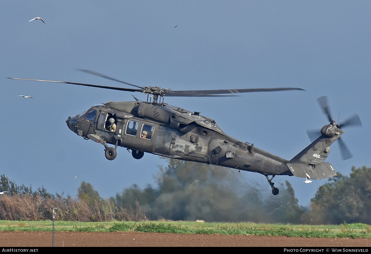 Aircraft Photo of 93-26482 / 26482 | Sikorsky UH-60L Black Hawk (S-70A) | USA - Army | AirHistory.net #820949