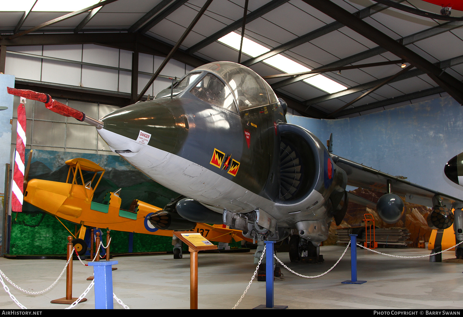 Aircraft Photo of XW269 | Hawker Siddeley Harrier T4A | UK - Air Force | AirHistory.net #820982