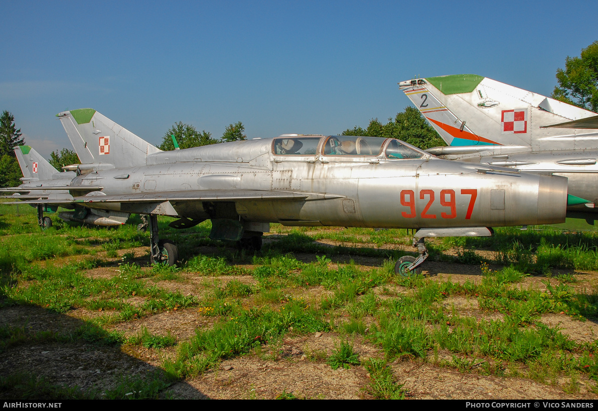 Aircraft Photo of 9297 | Mikoyan-Gurevich MiG-21UM | Poland - Air Force | AirHistory.net #820993